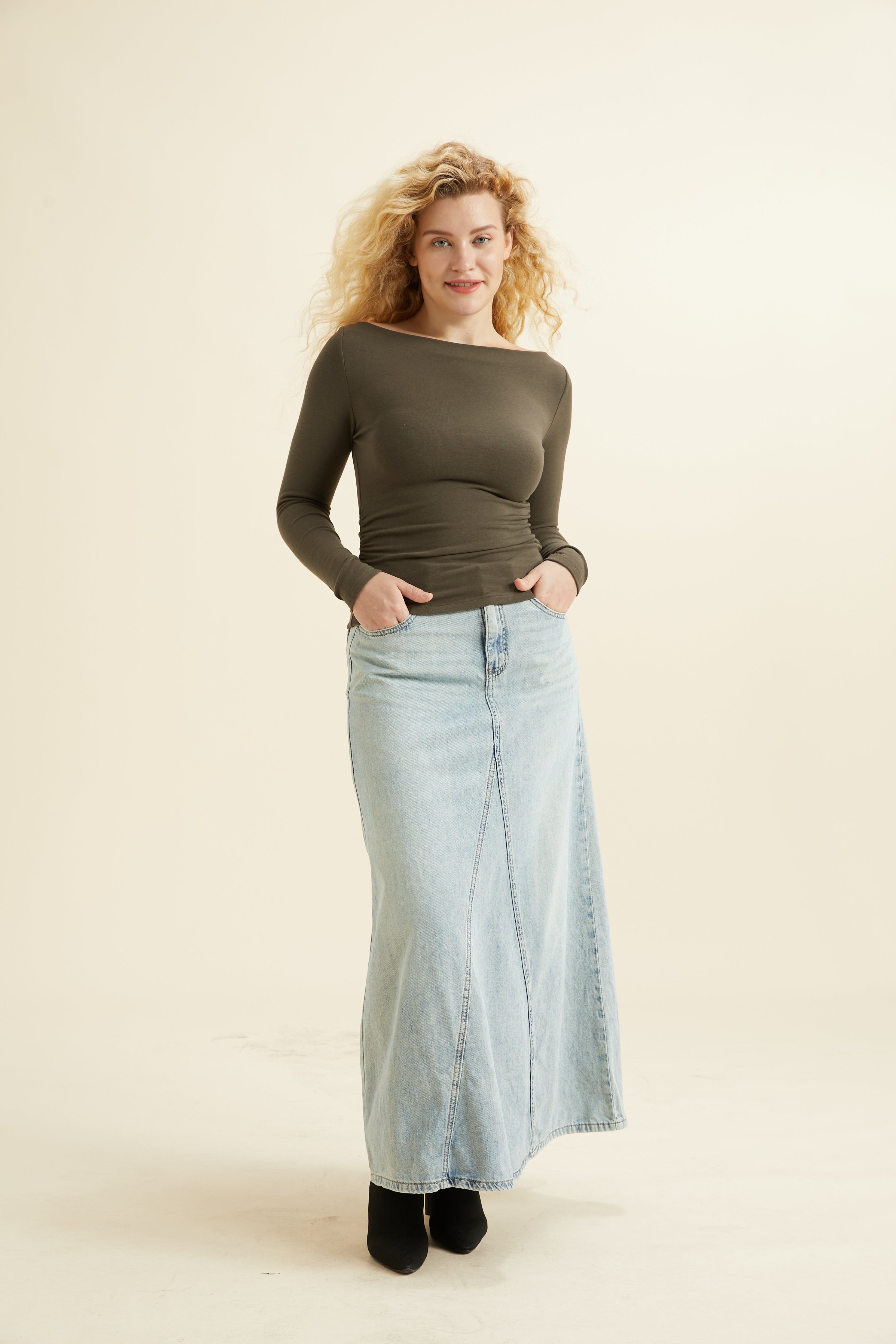 Modern Side Ruched Boatneck Brami Top Sea Glass – Women > Tops > Bra Tops | FormaLuxe