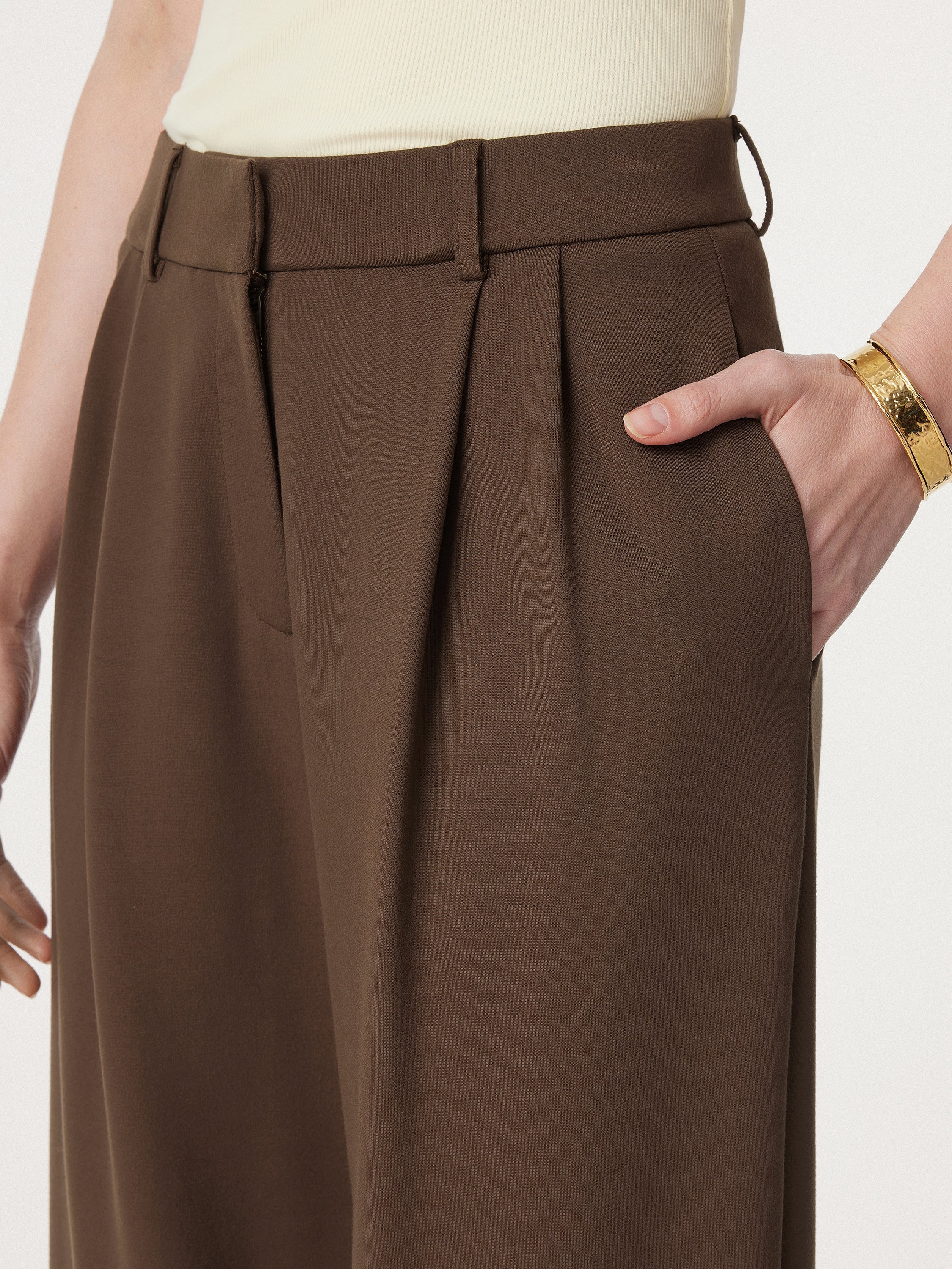 Breezy Wide Leg Pant with Pockets Pecan – Women > Bottoms > Pants | FormaLuxe