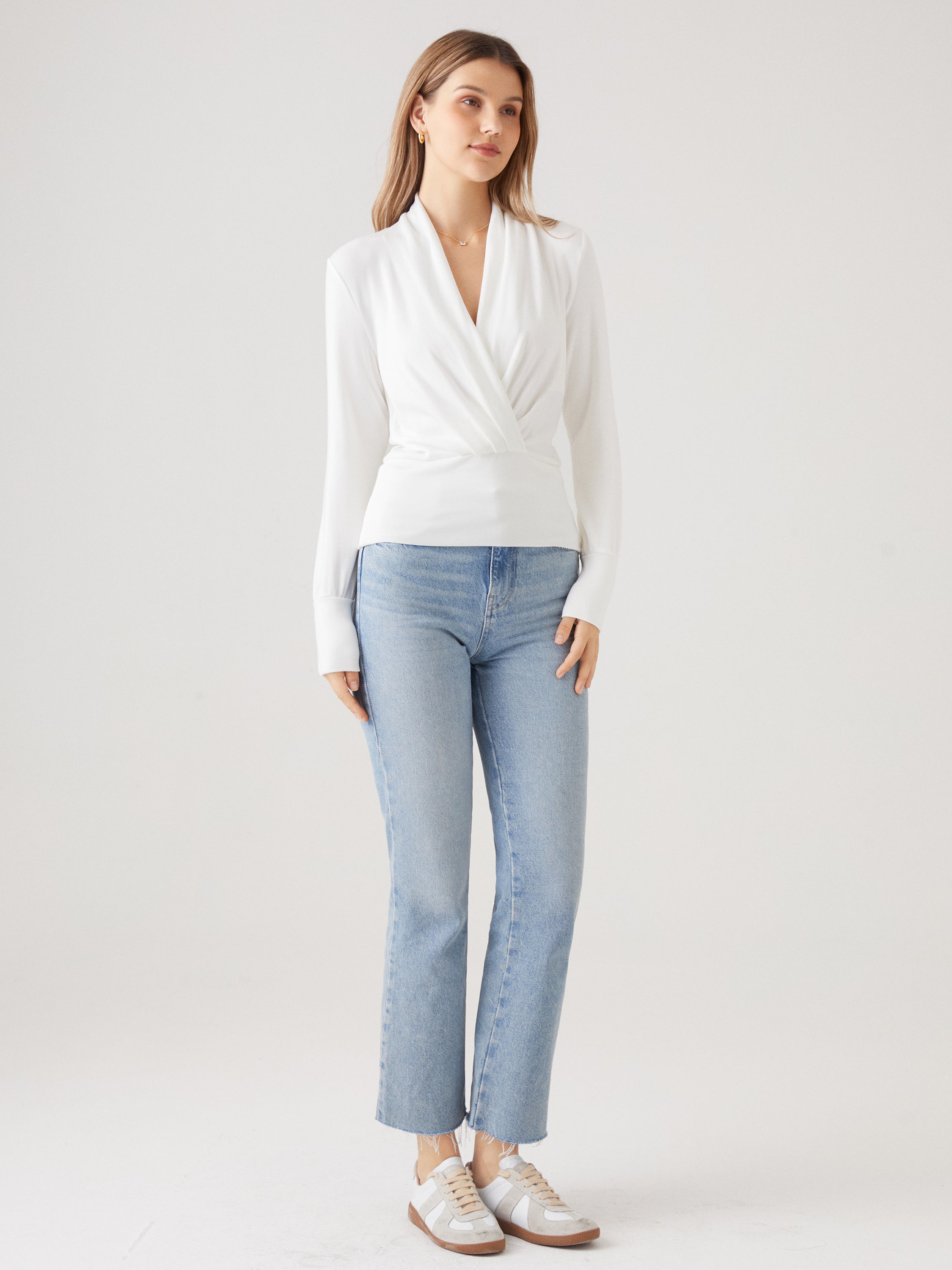 Top enveloppant rentrable Eco-Mousse®2.0 White – Femmes > Hauts > Chemises&Hauts | FormaLuxe