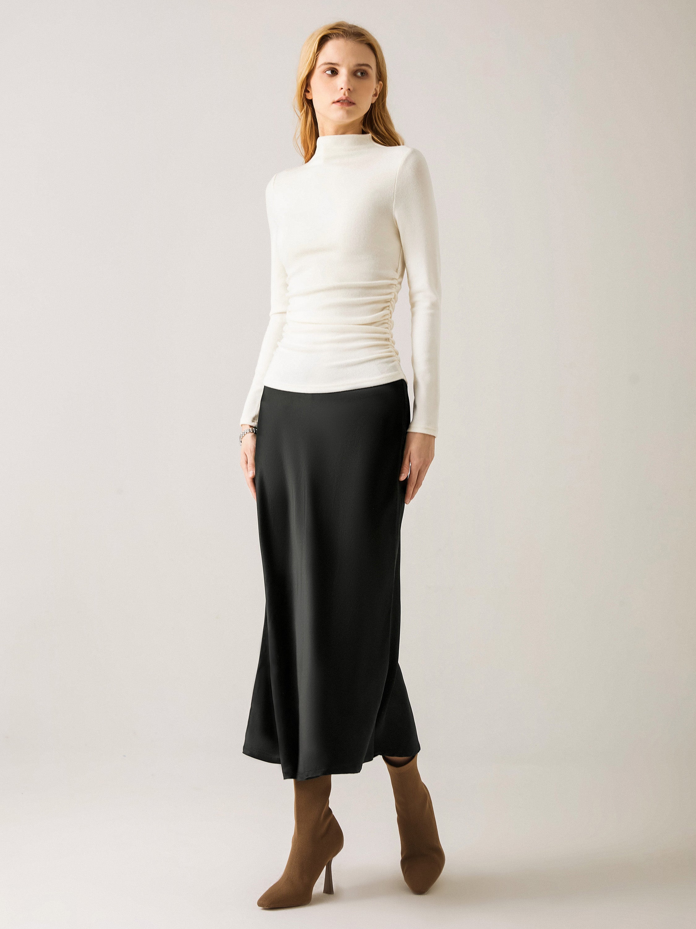 Top à col montant et côtés froncés Eco-Mousse® Off White – Femmes > Hauts > Chemises&Hauts | FormaLuxe
