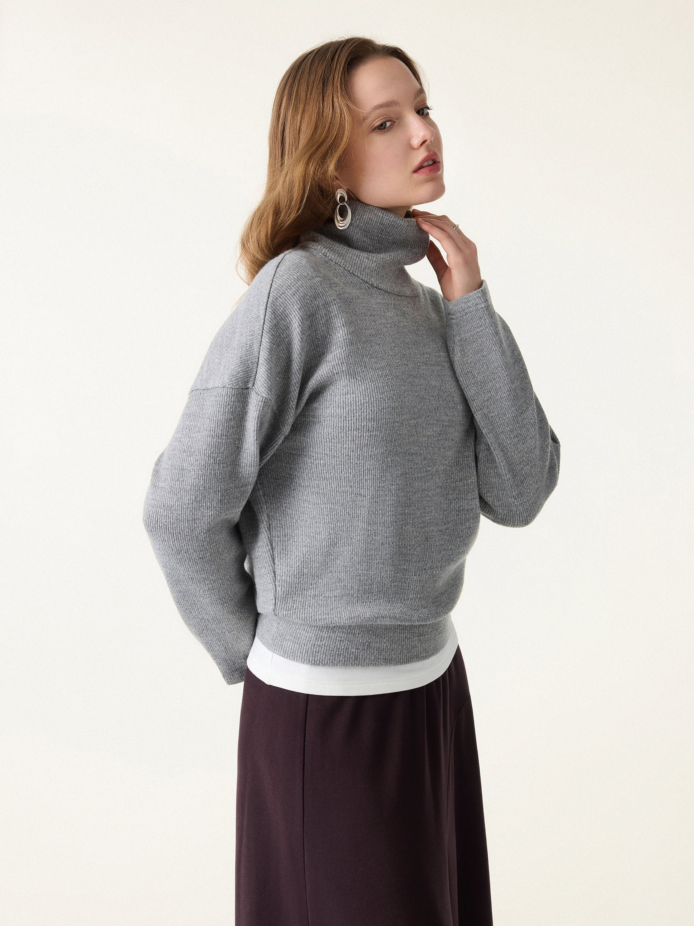 Turtleneck Relaxed Fit Long Sleeve Top Black Chocolate – Women > Tops > Shirts&Tops | FormaLuxe