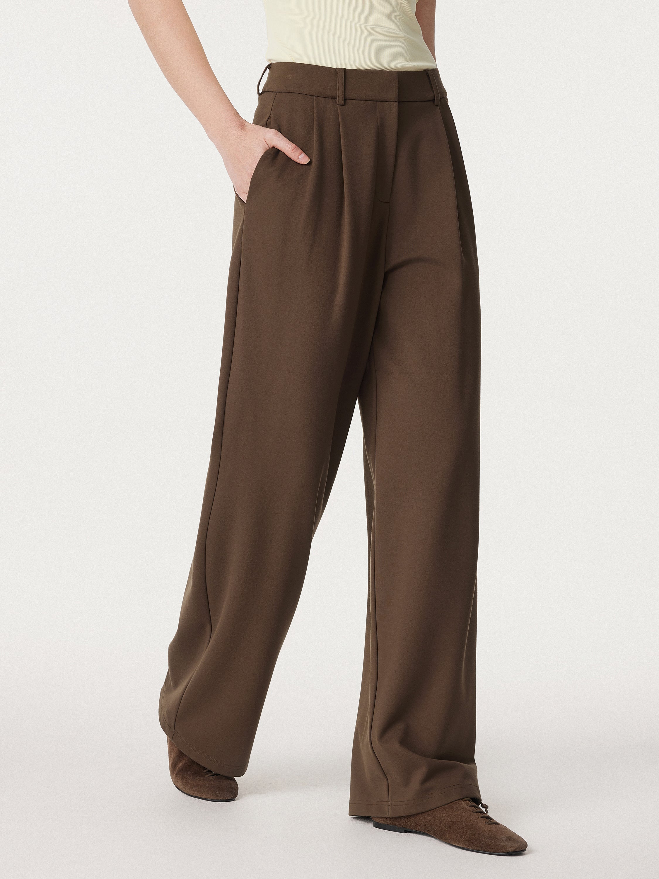 Breezy Wide Leg Pant with Pockets Pecan – Women > Bottoms > Pants | FormaLuxe
