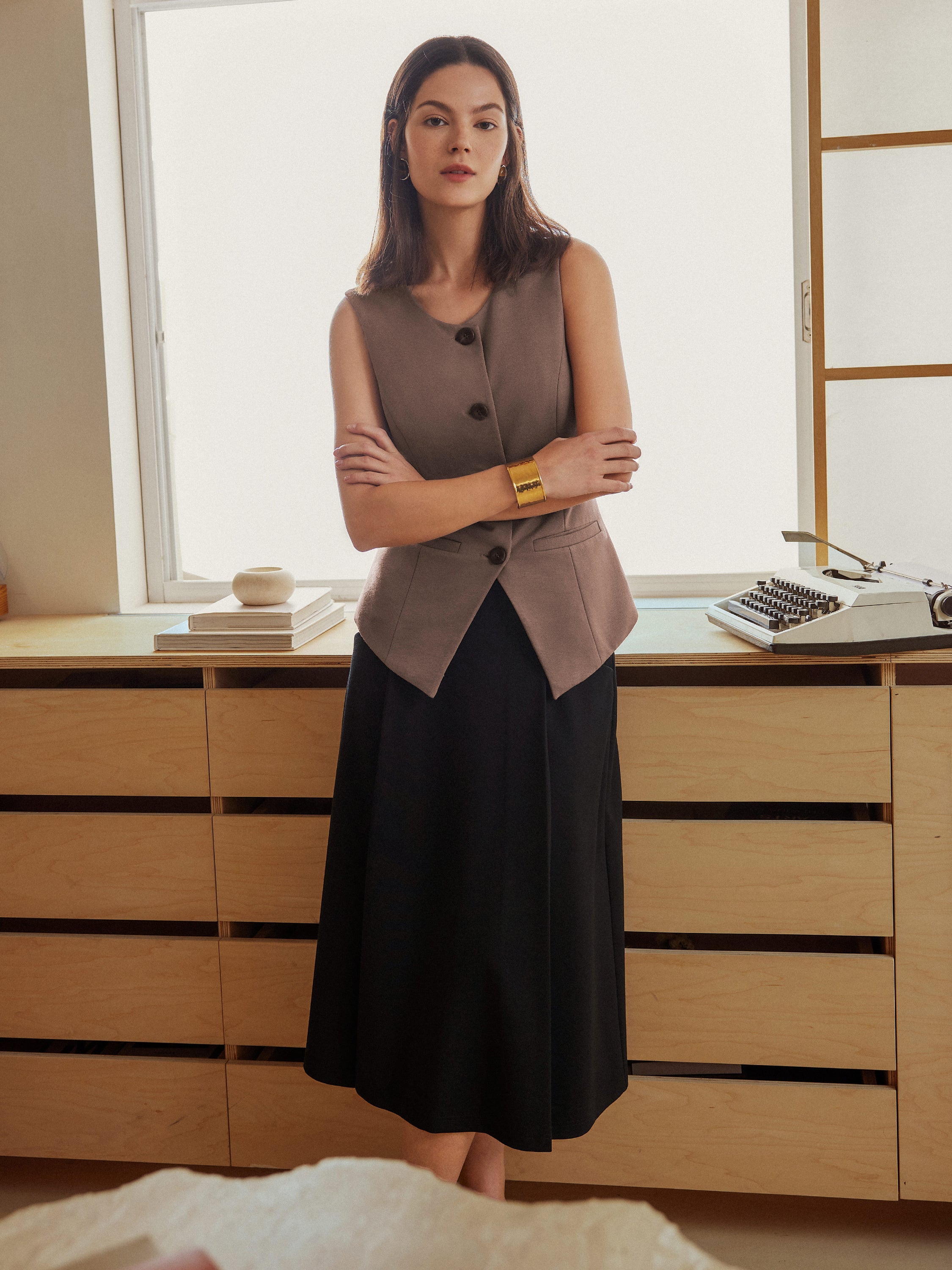 Office Staple Waistcoat with Pockets Fawn – Women > Tops > Shirts&Tops | FormaLuxe