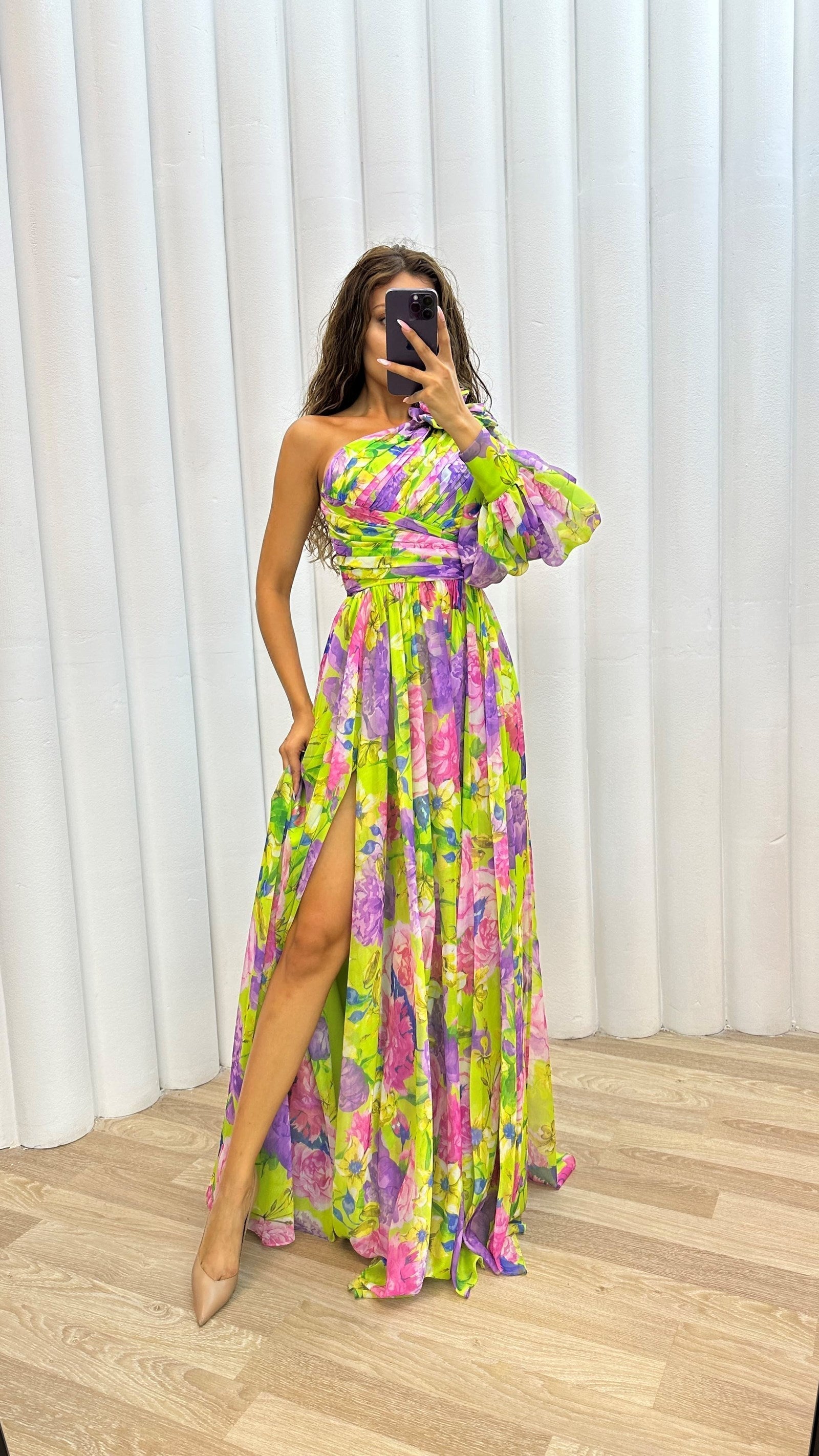 Paige | Atemberaubendes fließendes Kleid Lila | FormaLuxe