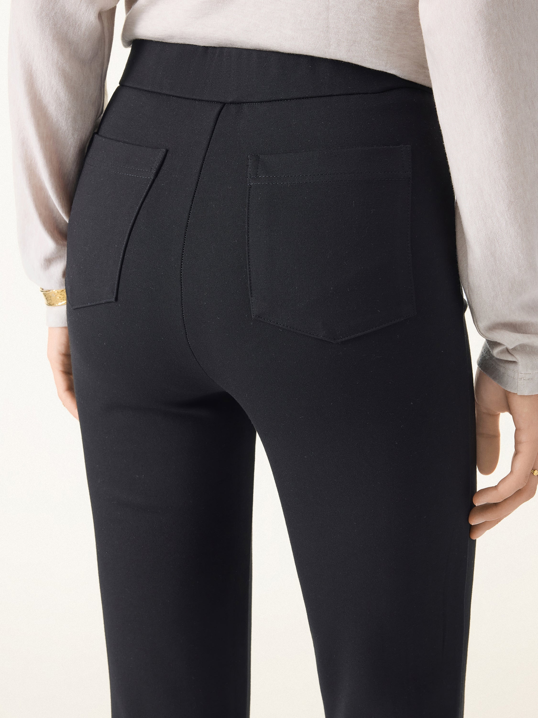Slimming Ponte High Rise Pull-on Flared Pants Black – Women > Bottoms > Pants | FormaLuxe