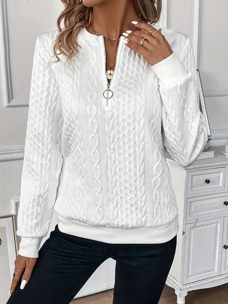 Beate - Alltagskomfort Pullover Weiß (schwarzer Reißverschluss) – Closure Sale: Regular Sweaters '25 | FormaLuxe