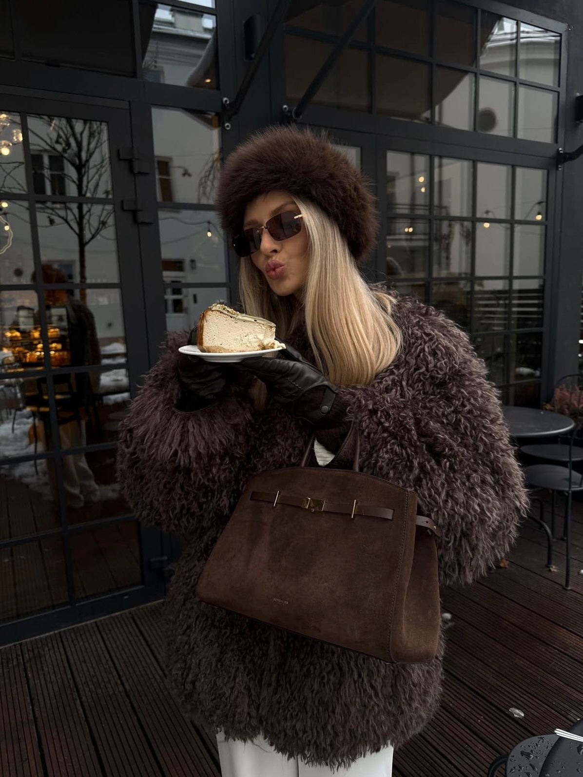 Hana | Veste tendance en fausse fourrure Brun | FormaLuxe