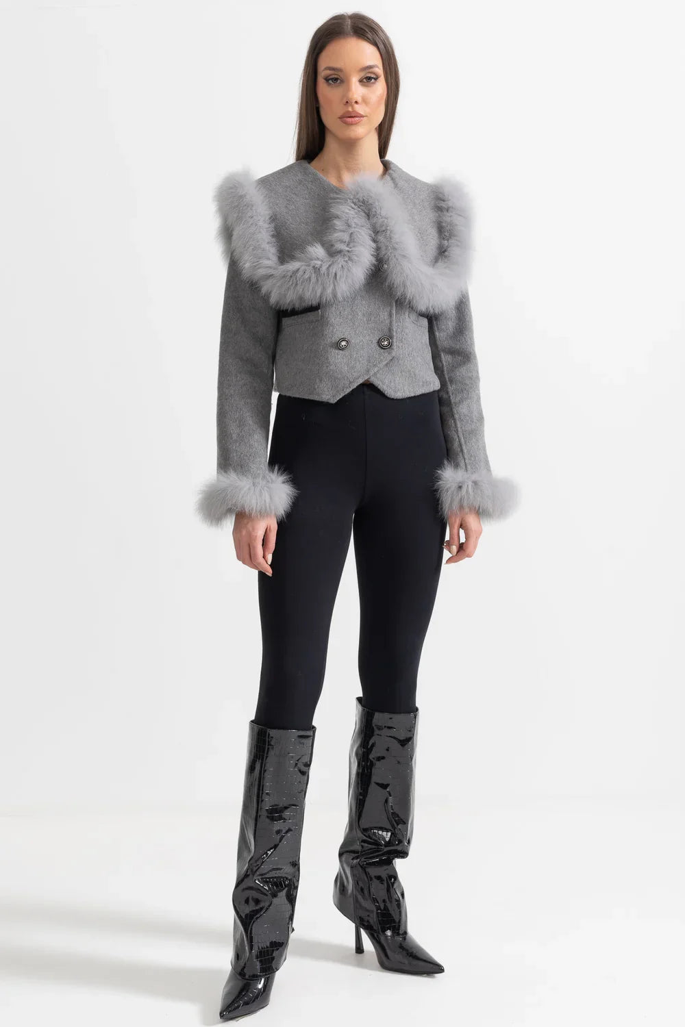 Hallie | Veste croisée à bordure en fausse fourrure Abricot | FormaLuxe