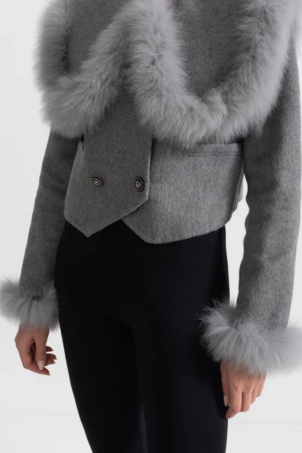 Hallie | Veste croisée à bordure en fausse fourrure Abricot | FormaLuxe