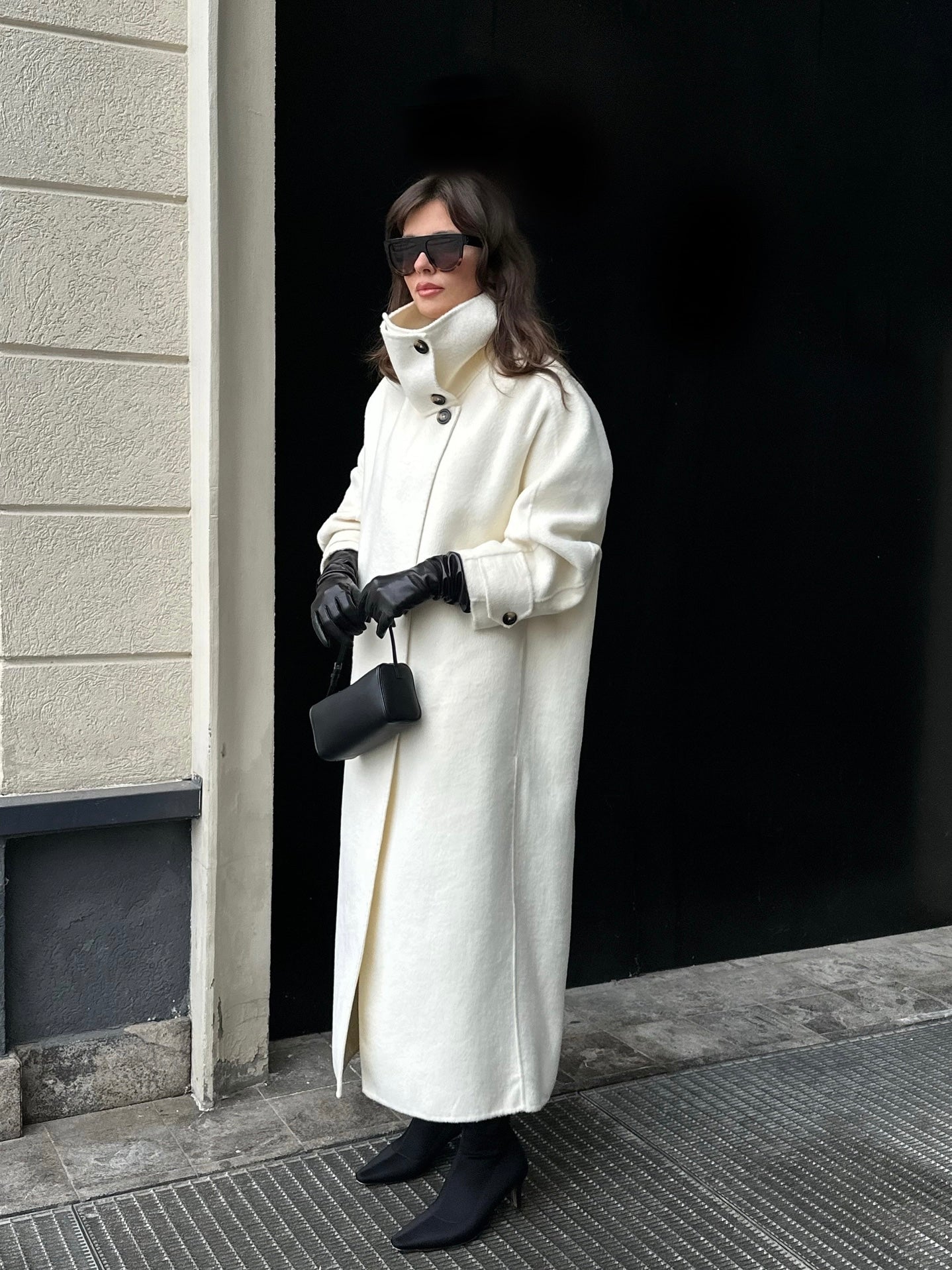 Amaya | Manteau long élégant à col montant Blanc | FormaLuxe