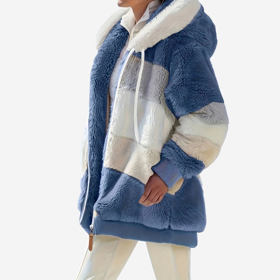 Amiyah | Winter Sweater Blue | FormaLuxe