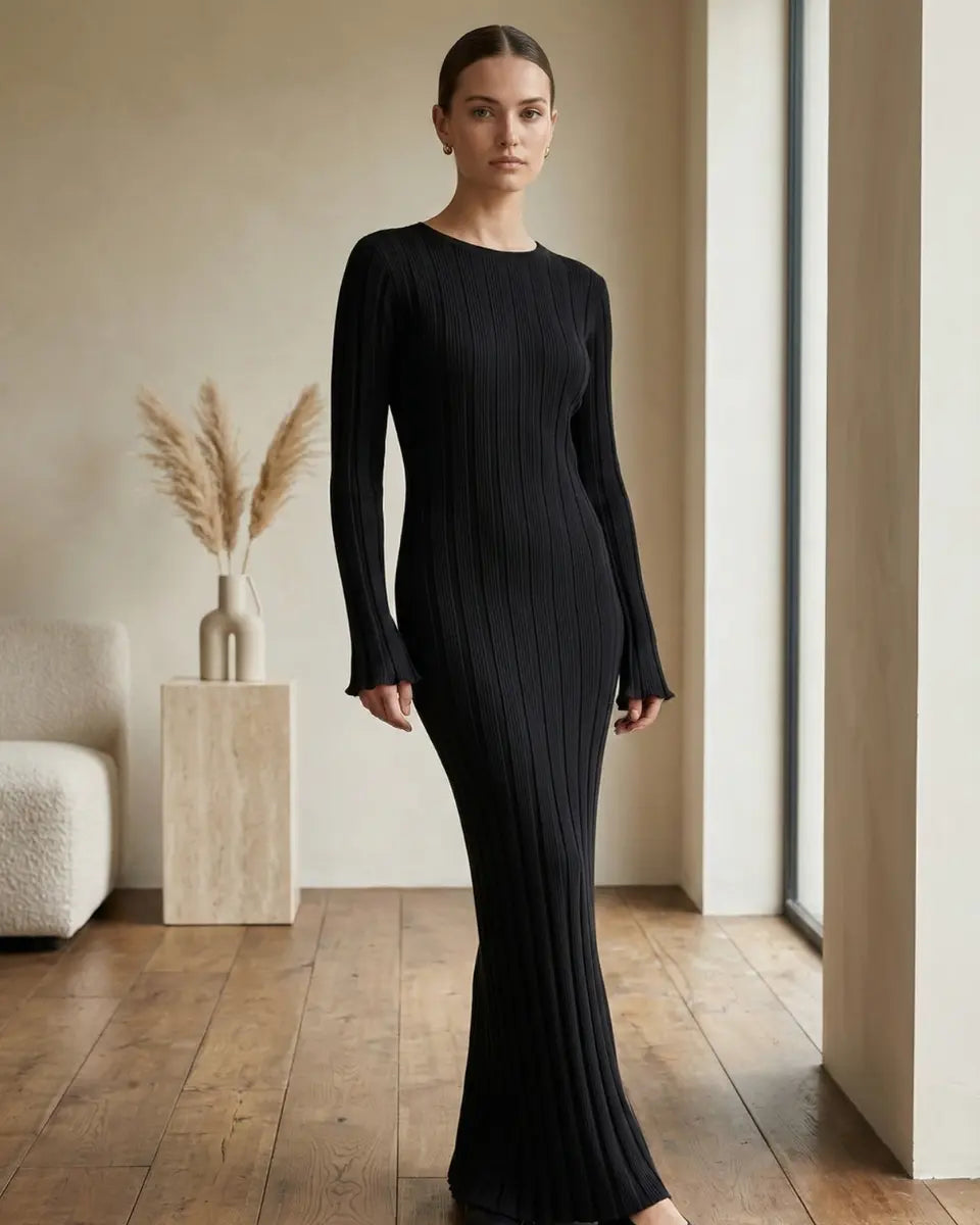 Vivienne – Schwarzes, geripptes Maxikleid aus Strick – Bekleidung > Kleider | FormaLuxe