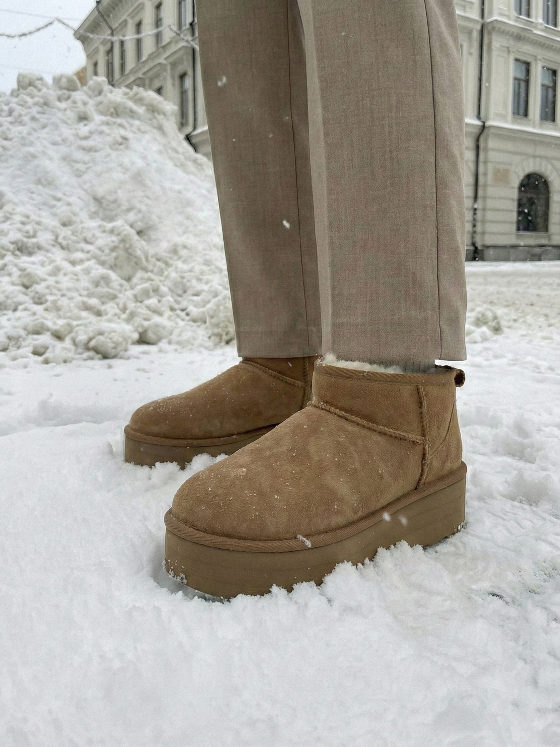Bottes à plateforme effet daim avec doublure en fausse fourrure Kaki | FormaLuxe