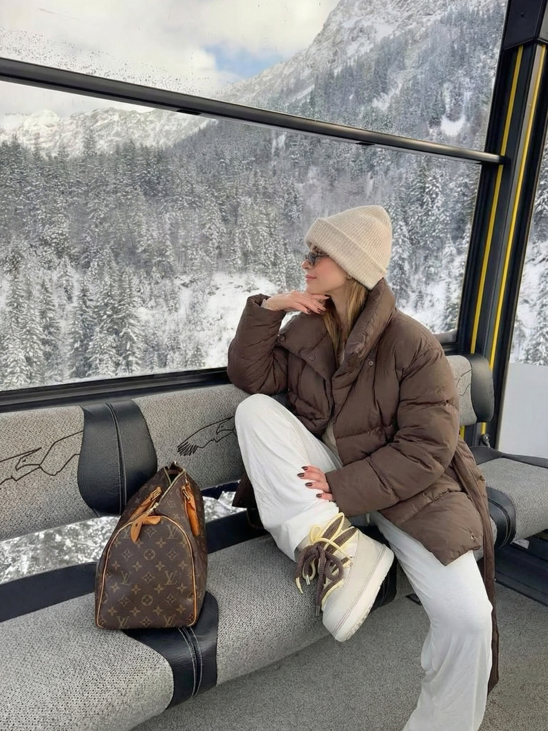Maddison | Doudoune oversize à col montant Noir | FormaLuxe