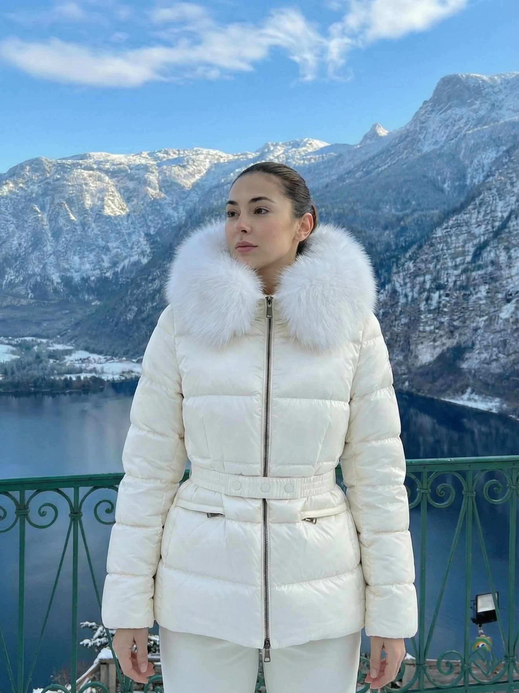 Floride | Doudoune imperméable à capuche en fausse fourrure Blanc – Floride | Doudoune à capuche en fausse fourrure | FormaLuxe