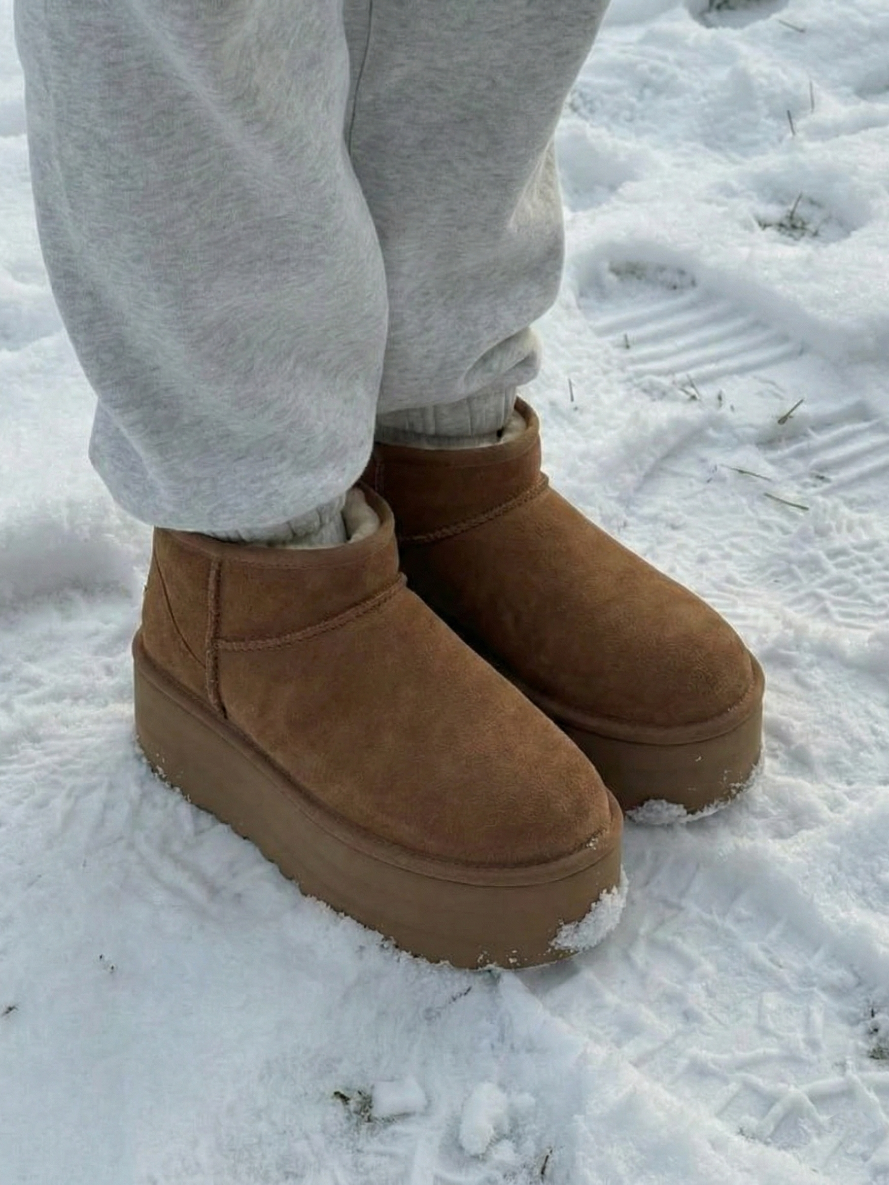 Bottes à plateforme effet daim avec doublure en fausse fourrure Kaki | FormaLuxe