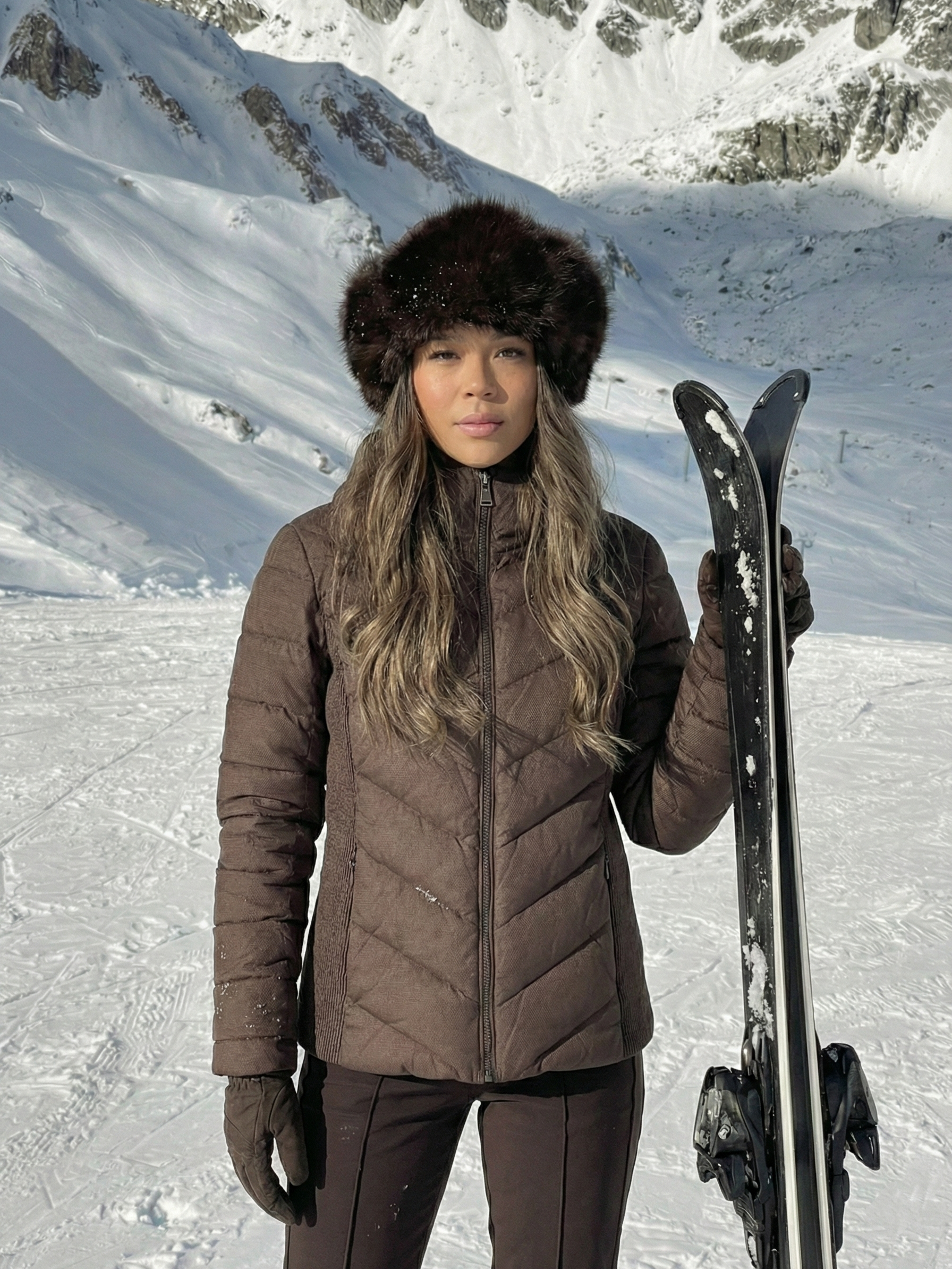 Emma | Doudoune imperméable à capuche Noir – Emma | Doudoune légère à capuche | FormaLuxe