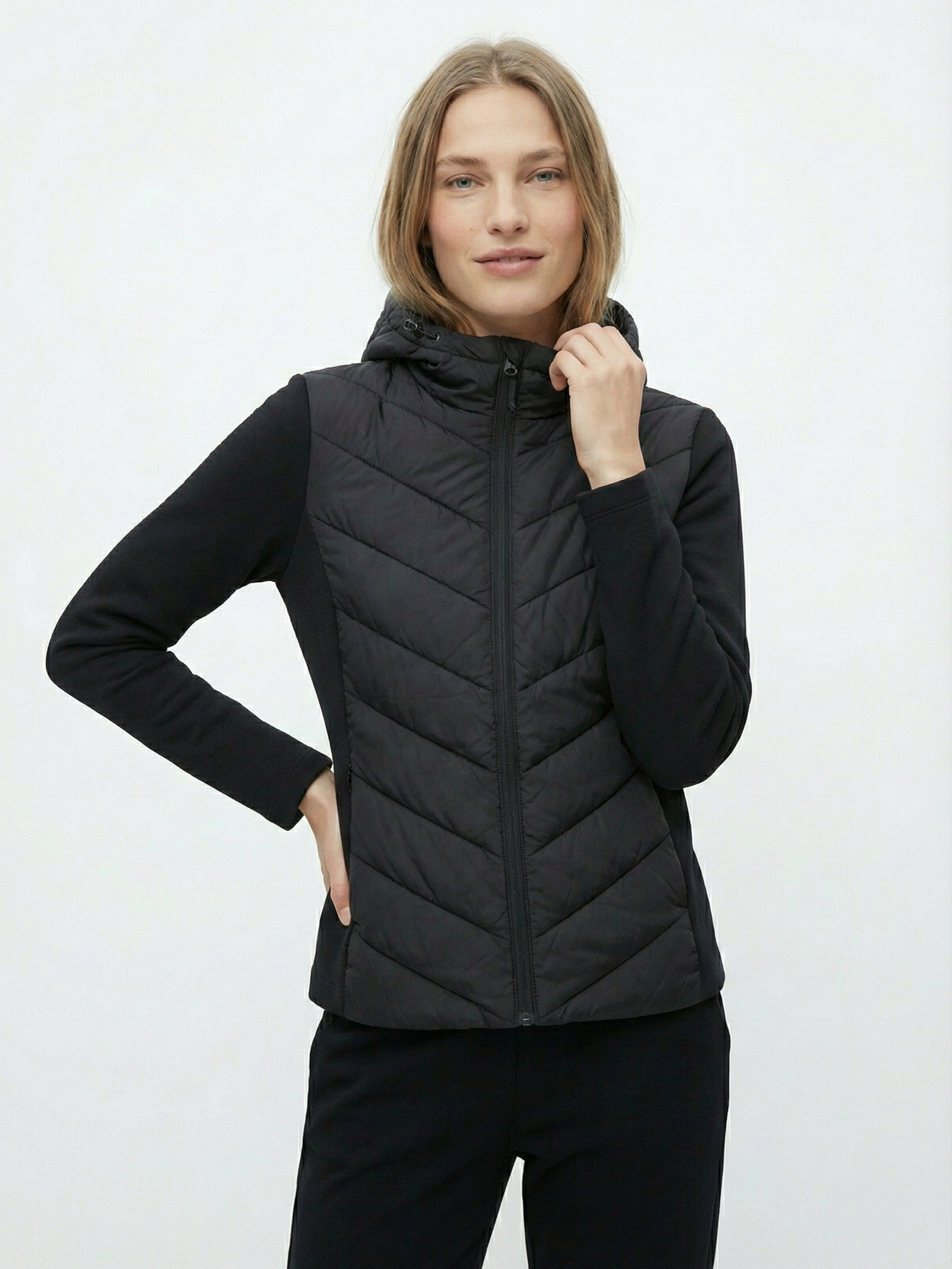 Emma | Doudoune imperméable à capuche Noir – Emma | Doudoune légère à capuche | FormaLuxe