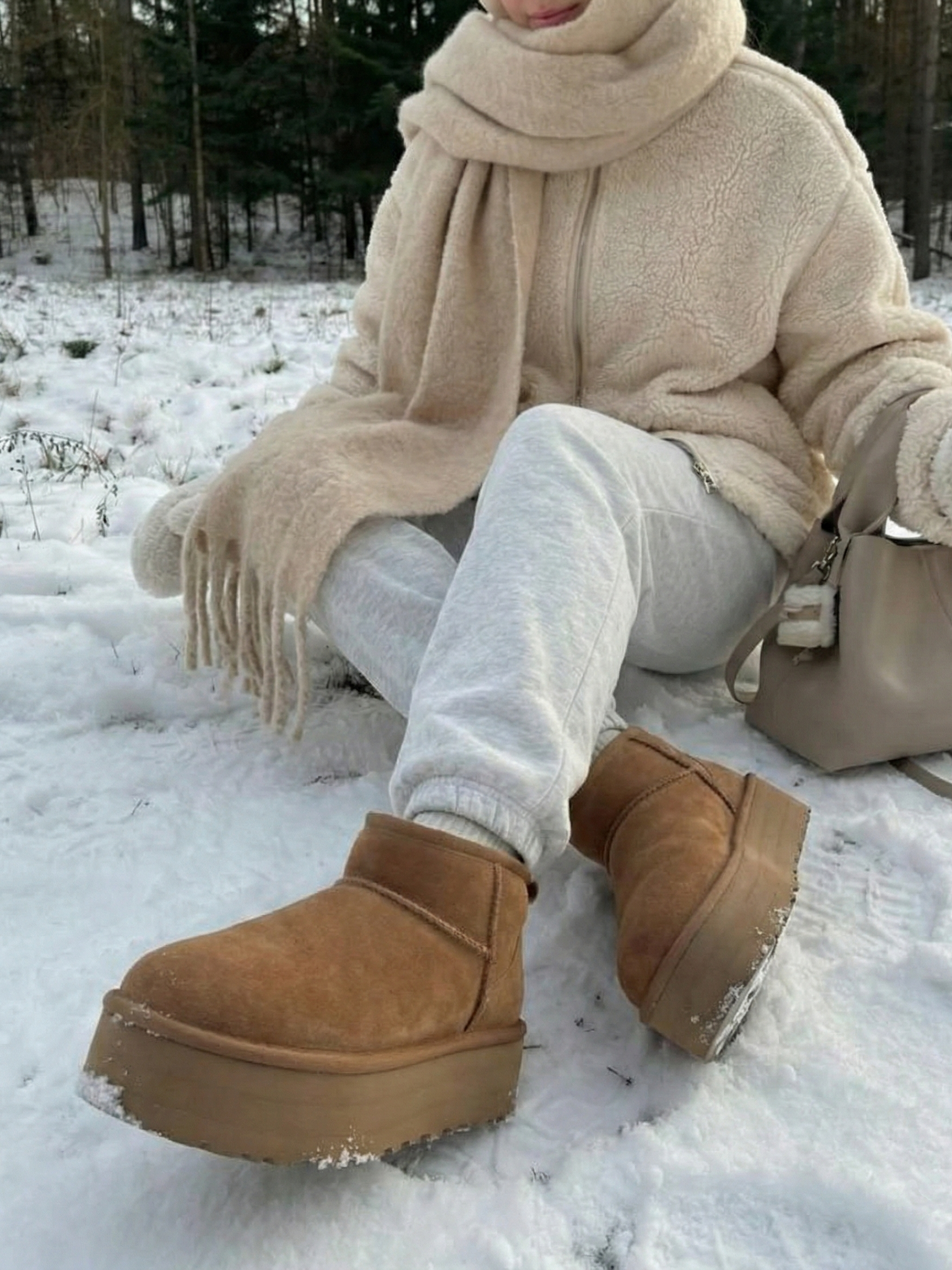 Bottes à plateforme effet daim avec doublure en fausse fourrure Kaki | FormaLuxe