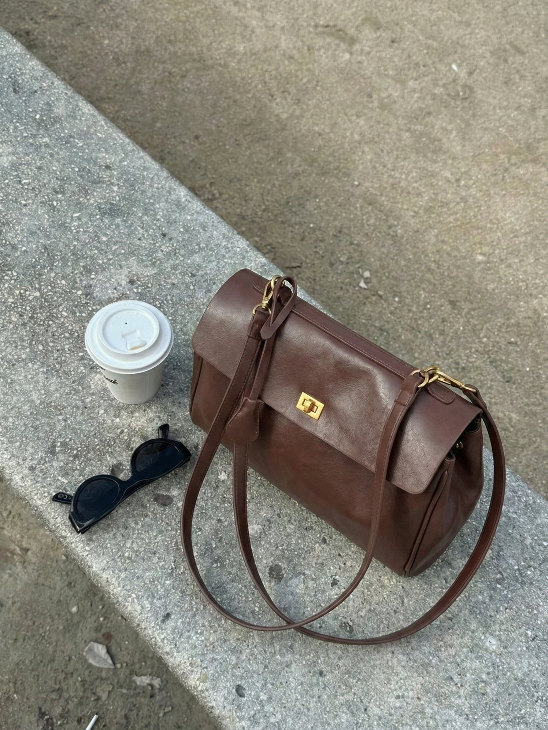 Cecil | Structured Shoulder Bag Dark Brown | FormaLuxe