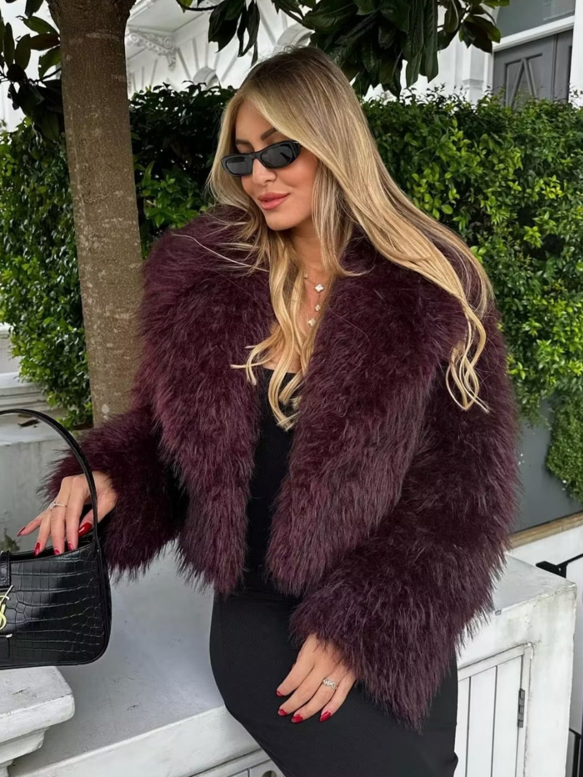 Noemi | Cropped Fluffy Jacket With Notch Lapel Brown | FormaLuxe