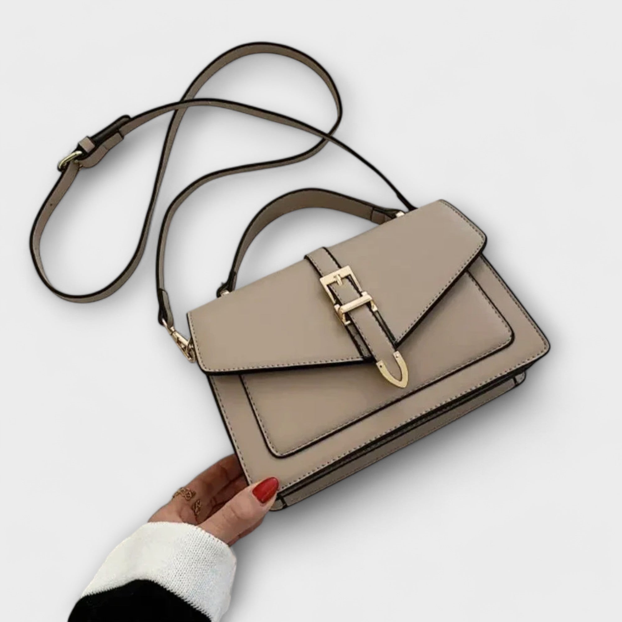 Luniva – Klassische Schultertasche Schwarz | FormaLuxe