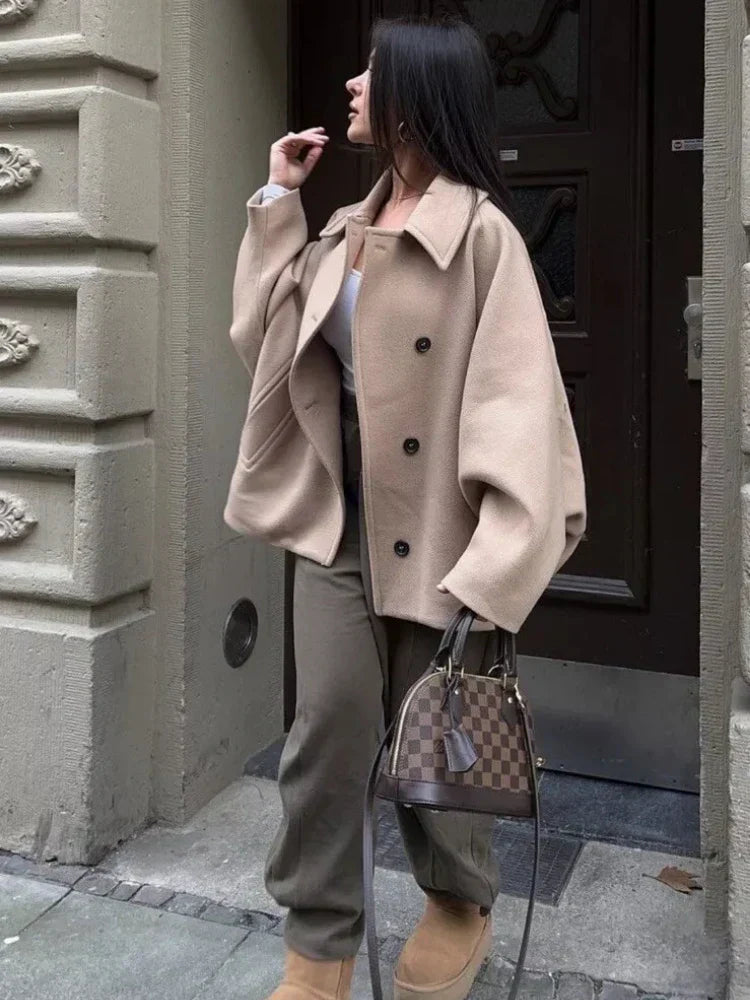 Alexa - Tijdloze Casual Jas met Vintage Flair – Cosy Fall Vibes | FormaLuxe