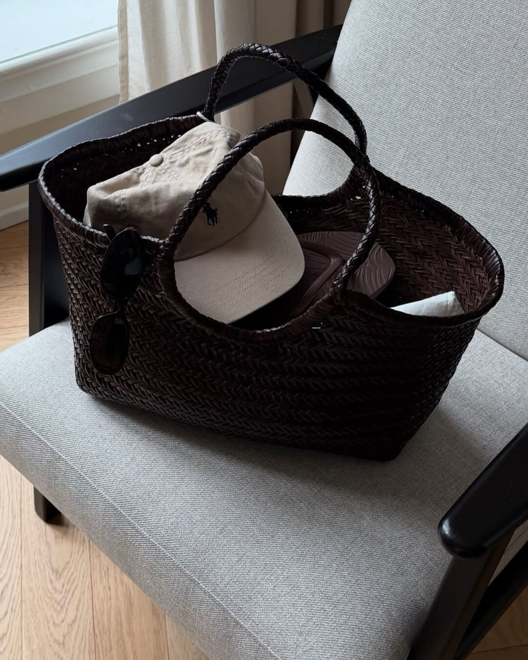 April | Woven Oversized Tote Bag Dark Brown | FormaLuxe