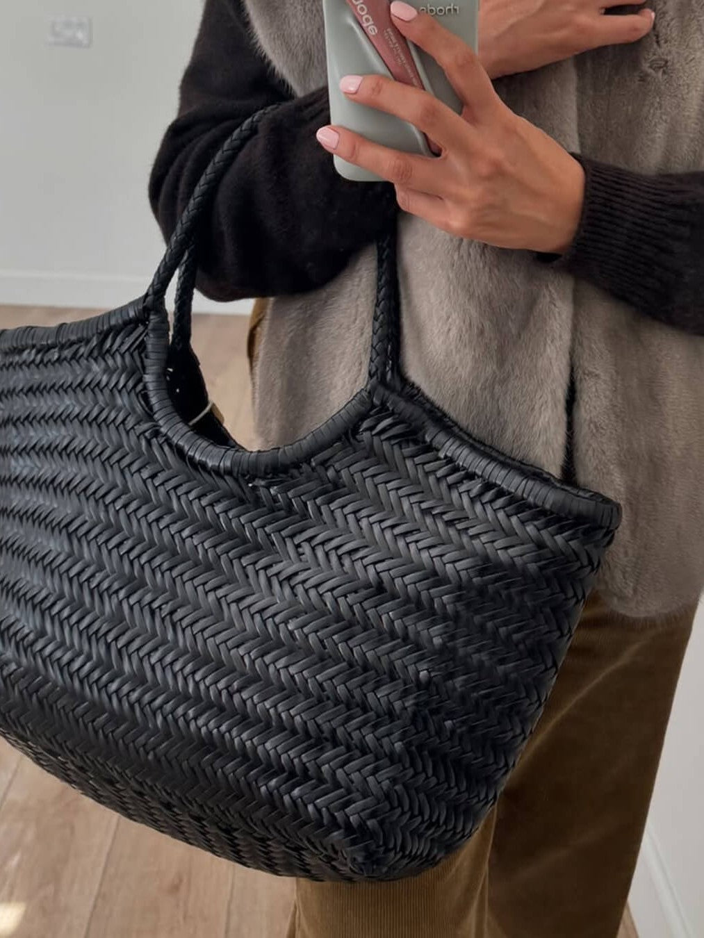 April | Woven Oversized Tote Bag Dark Brown | FormaLuxe