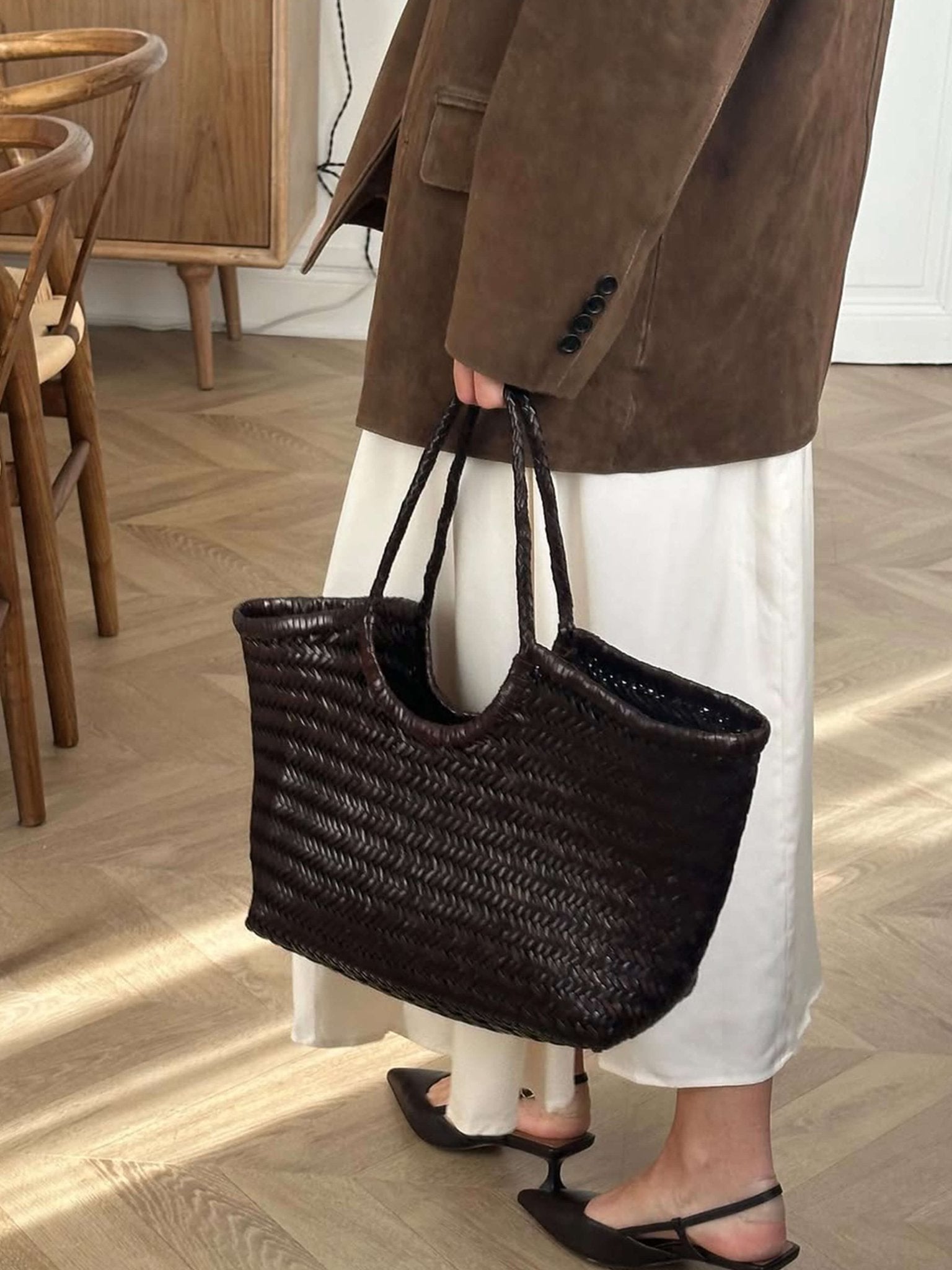April | Woven Oversized Tote Bag Dark Brown | FormaLuxe