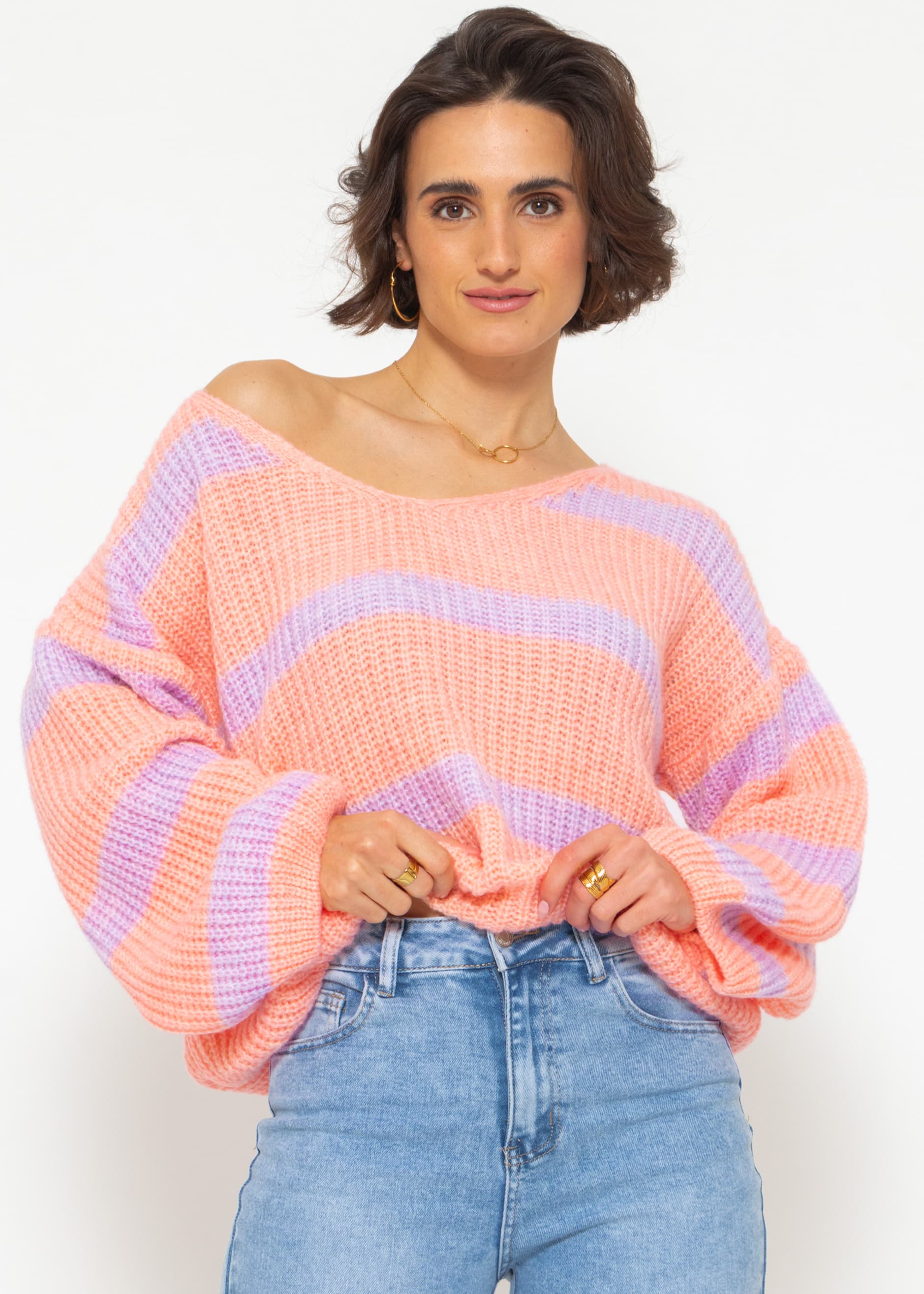 Eleganter Frühlings-Pullover mit V-Ausschnitt - Pfirsich-Flieder Streifen – Clothing > Sweaters | FormaLuxe
