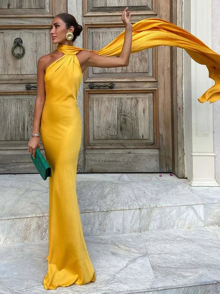 Stella | Zeitloses Cape-Kleid Yellow | FormaLuxe
