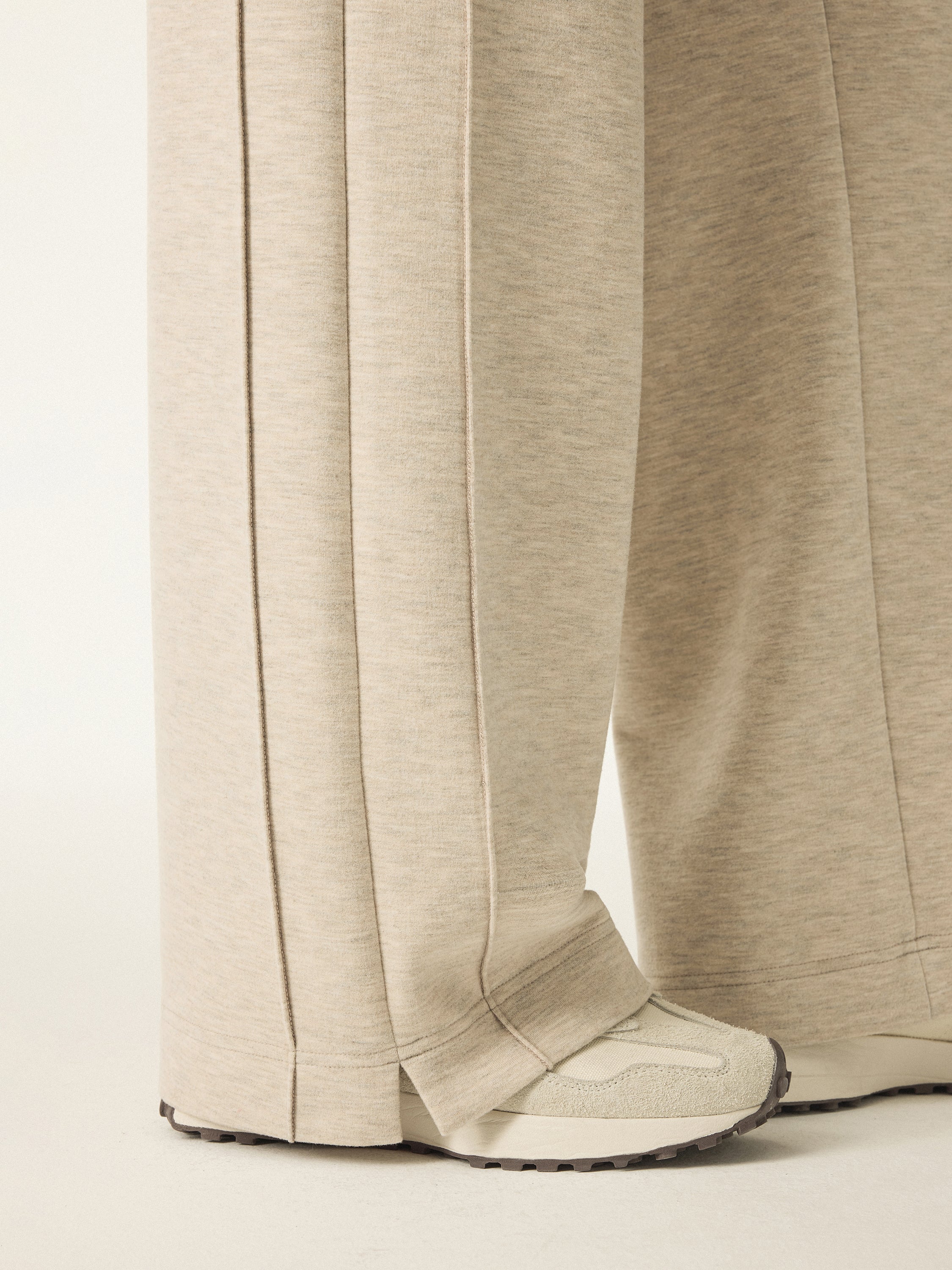 Cozy Warm High Rise Straight Leg Pull-On Pants Heather Morganite – Women > Bottoms > Pants | FormaLuxe