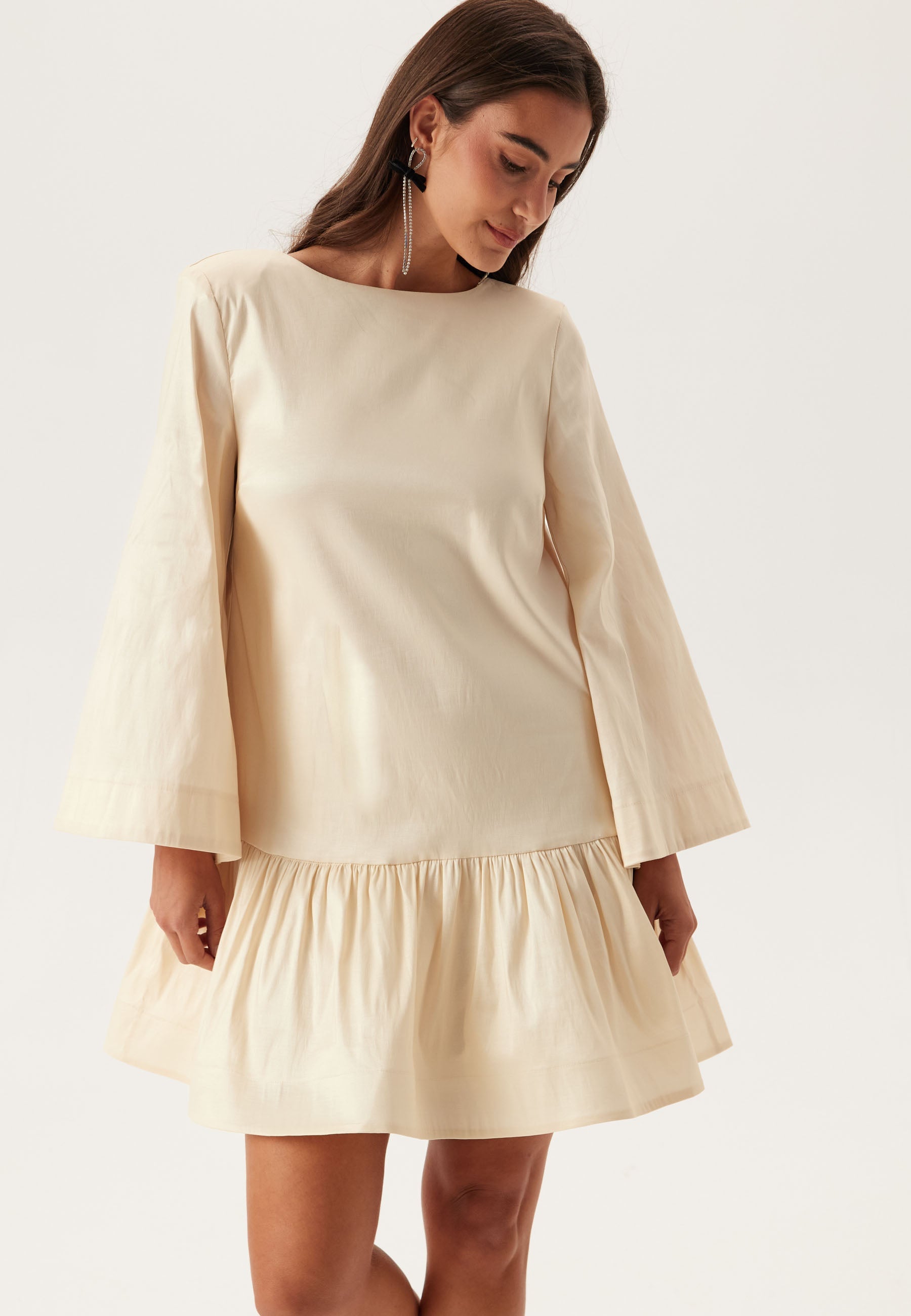 Bogenförmiges Shift-Kleid – Clothes | FormaLuxe