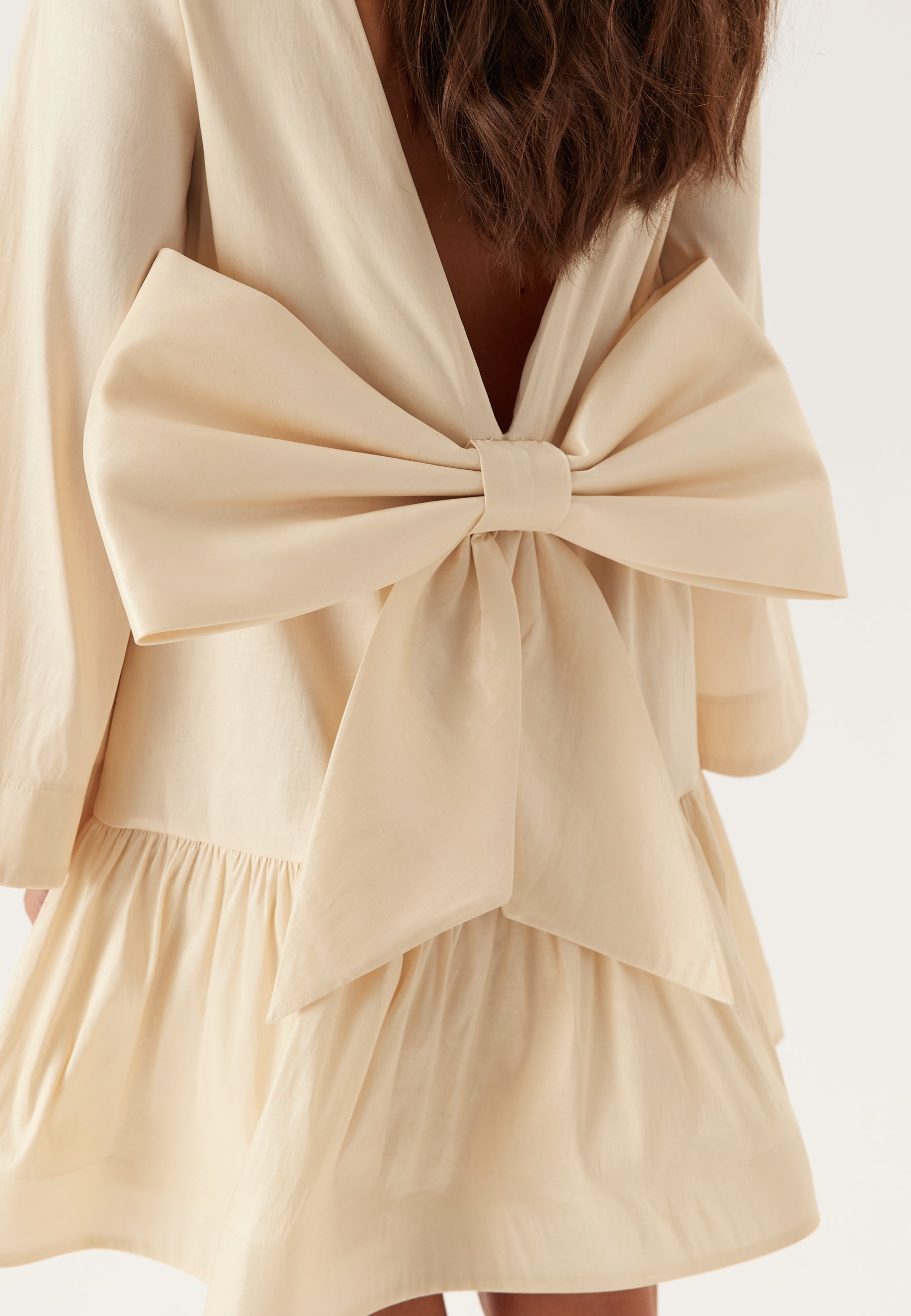 Bogenförmiges Shift-Kleid – Clothes | FormaLuxe