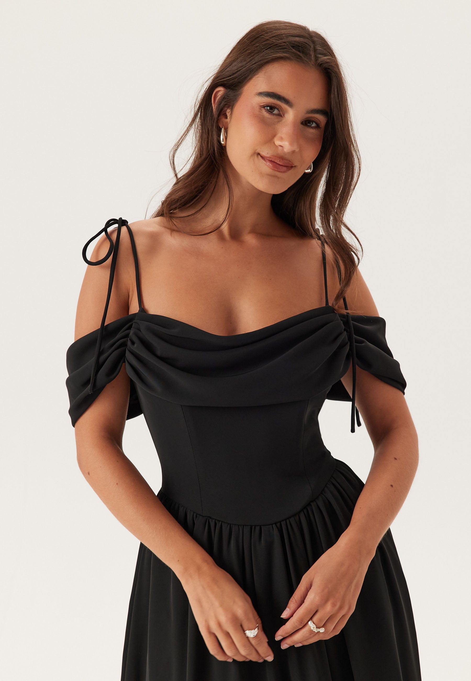 Drapiertes schulterfreies Korsett-Midikleid – Clothes | FormaLuxe
