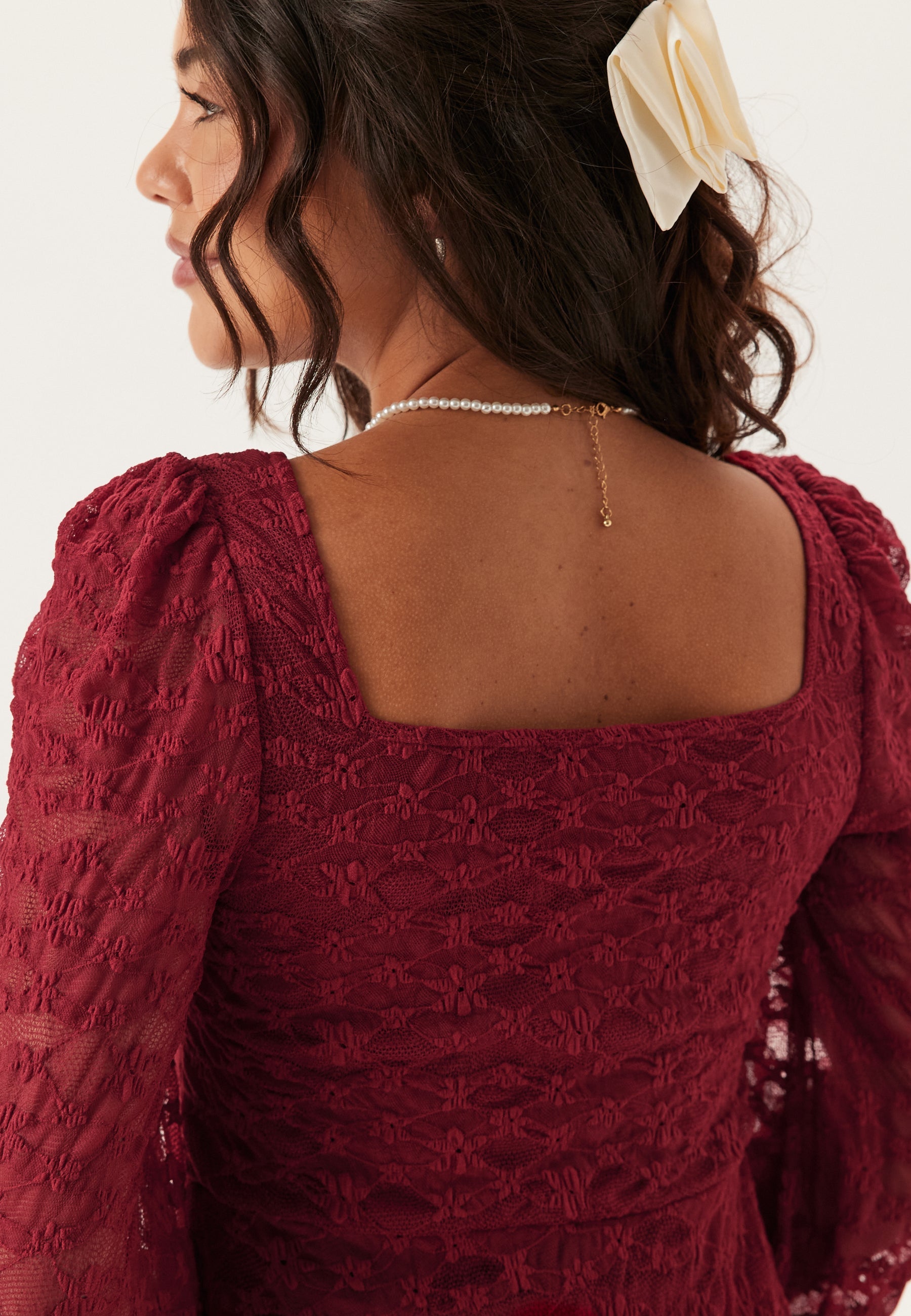 Süßes kurzes Spitzenkleid – Clothes | FormaLuxe