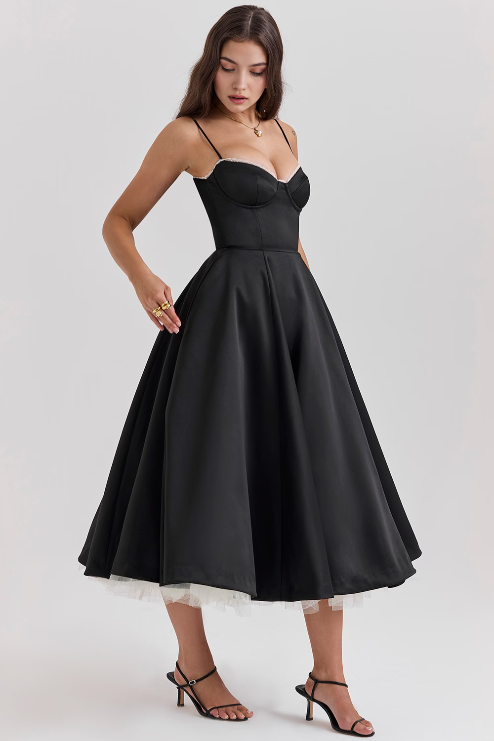 Cloe Midikleid – Schwarz
