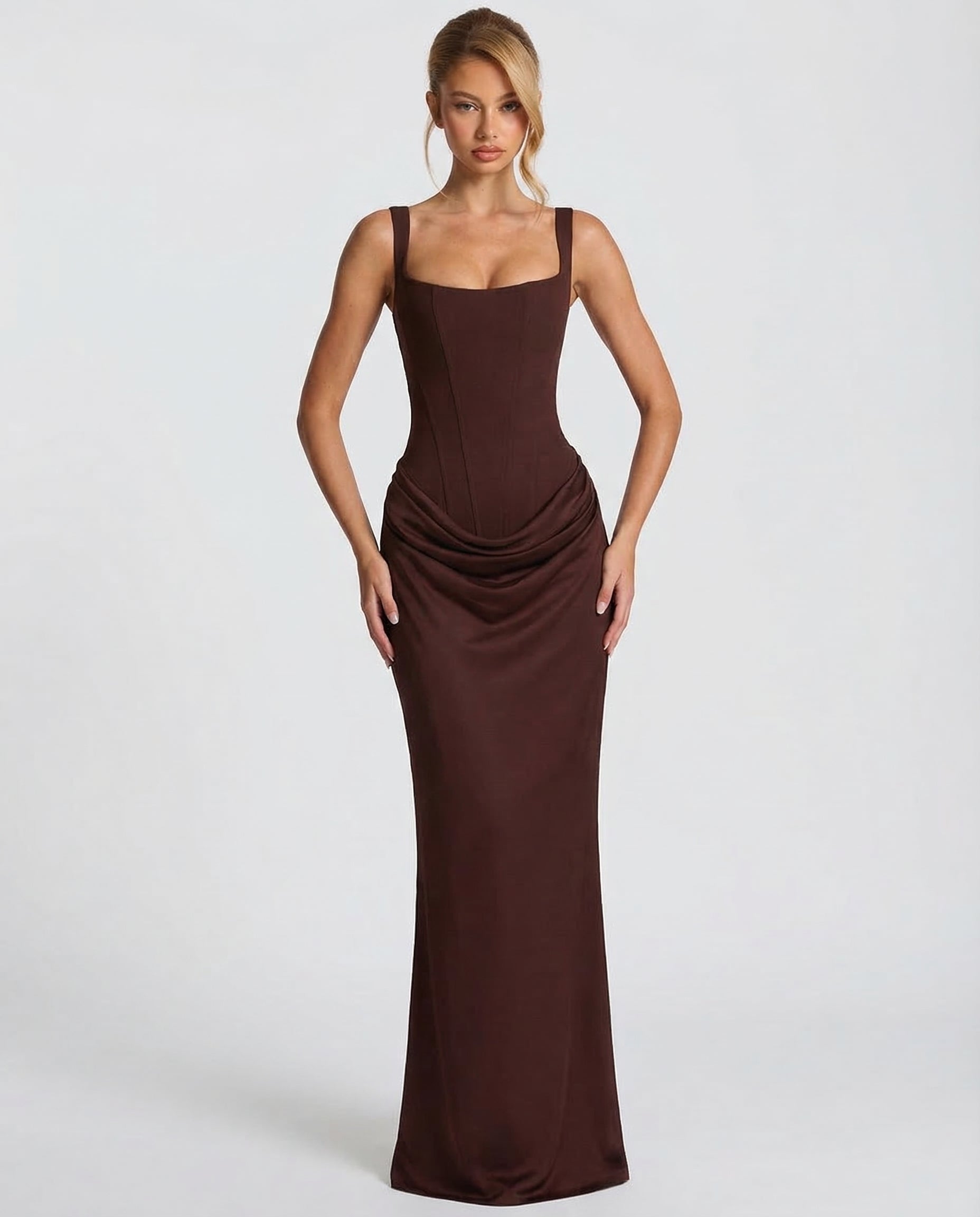 Eva Hourglass Maxi-Kleid Braun | FormaLuxe