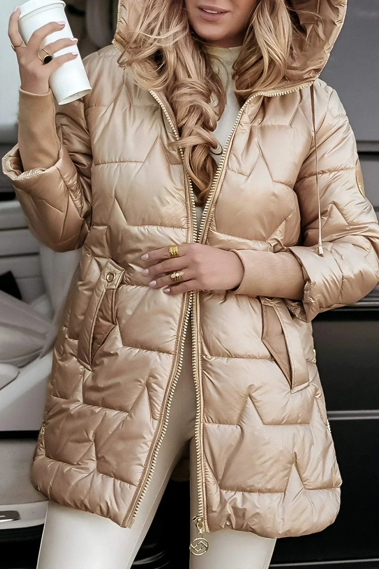 Ana | Eleganter Wintermantel mit Kapuze und Futter Beige (Fast ausverkauft) | FormaLuxe