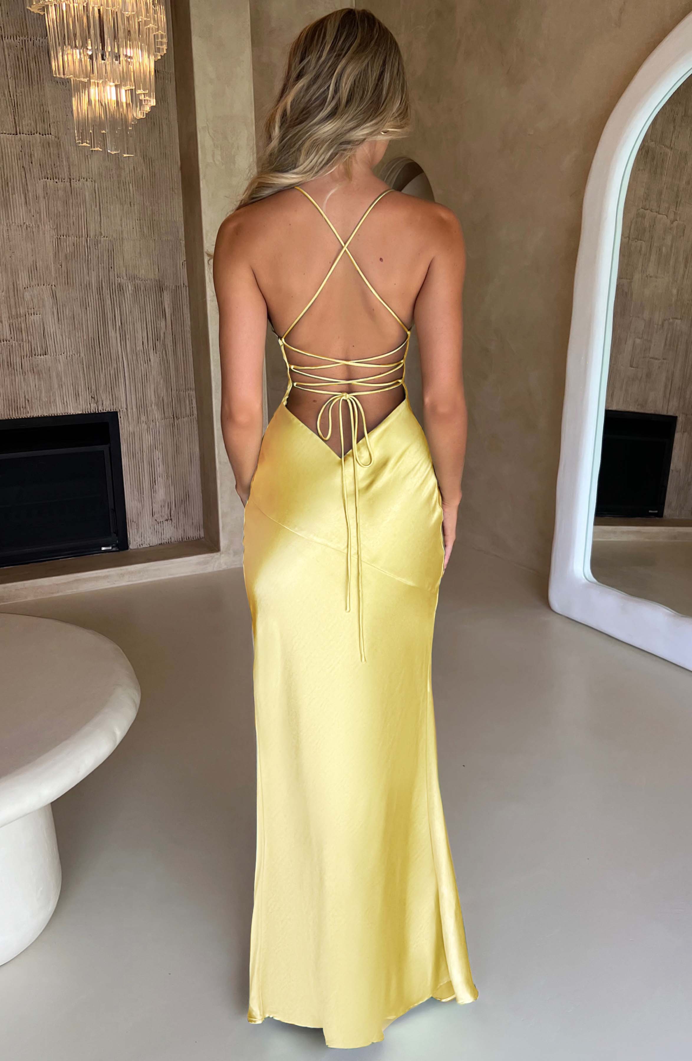Natalie | Maxikleid aus Satin Grün | FormaLuxe