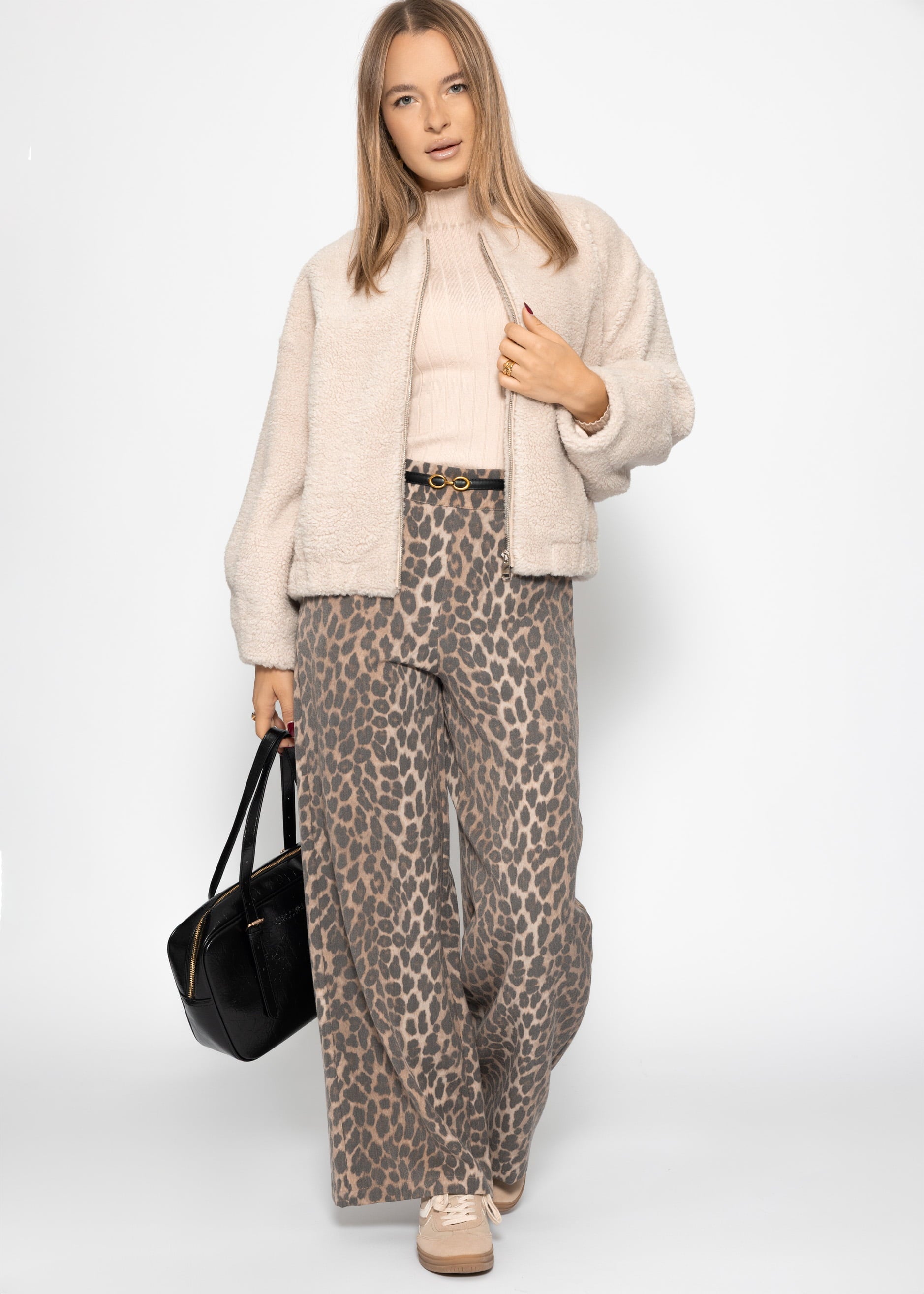 Bomberjacke aus Teddyfell - beige – Bekleidung > Jacken | FormaLuxe