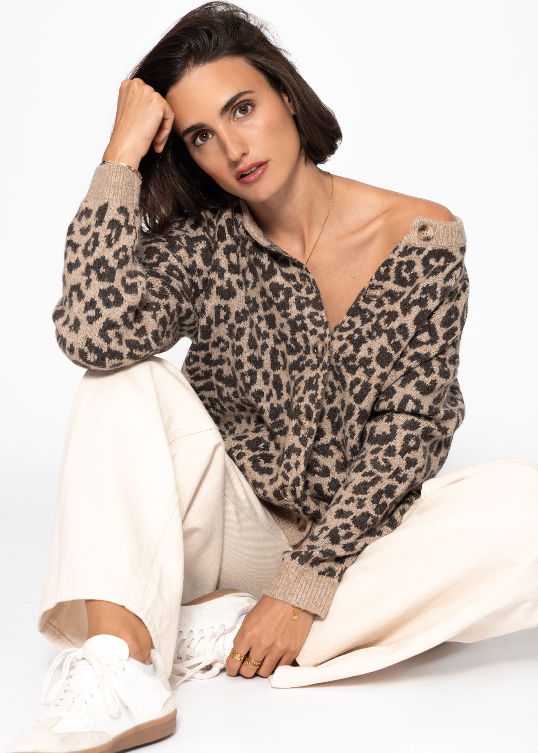 Cardigan mit Leo-Muster - braun – Bekleidung > Cardigans | FormaLuxe