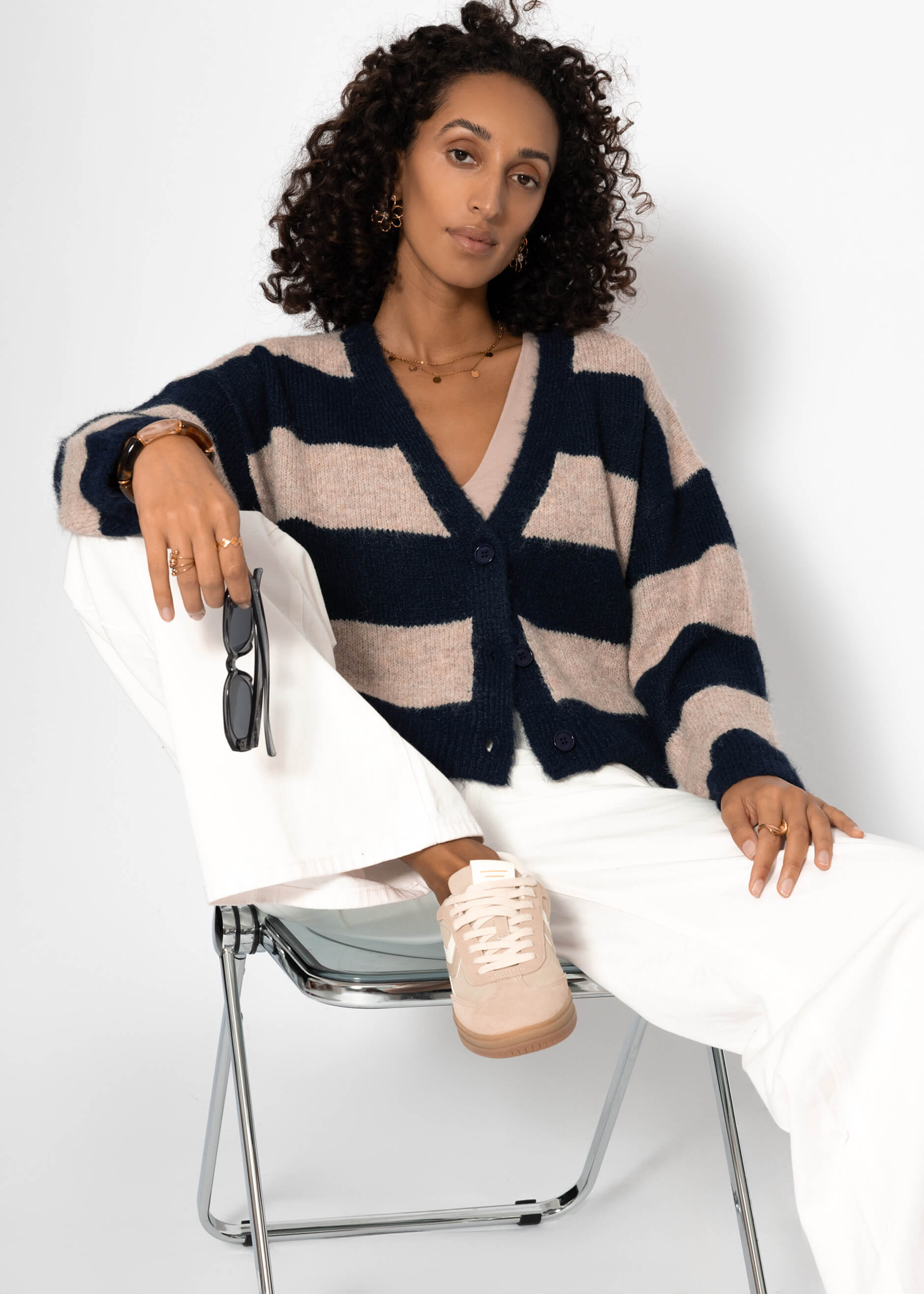 Cardigan mit Blockstreifen und V-Ausschnitt - dunkelblau – Bekleidung > Cardigans | FormaLuxe