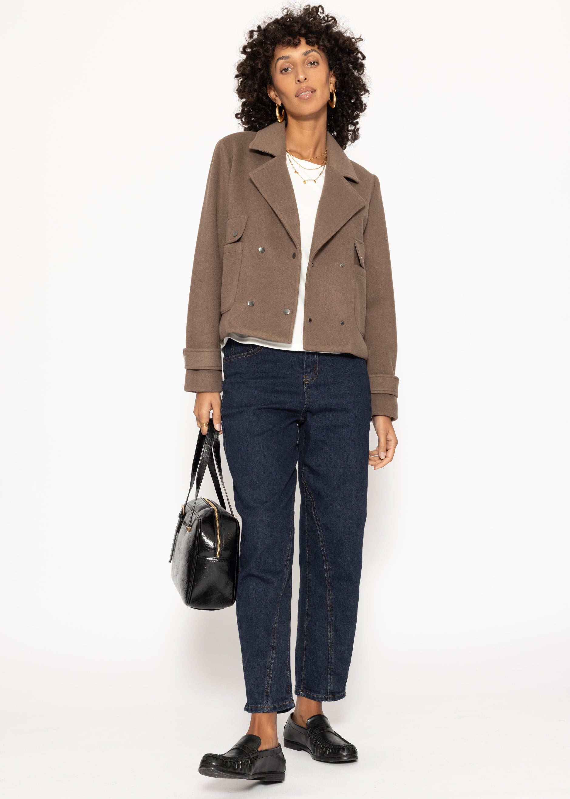 Kurze Jacke mit Reverskragen - taupe – Bekleidung > Jacken | FormaLuxe
