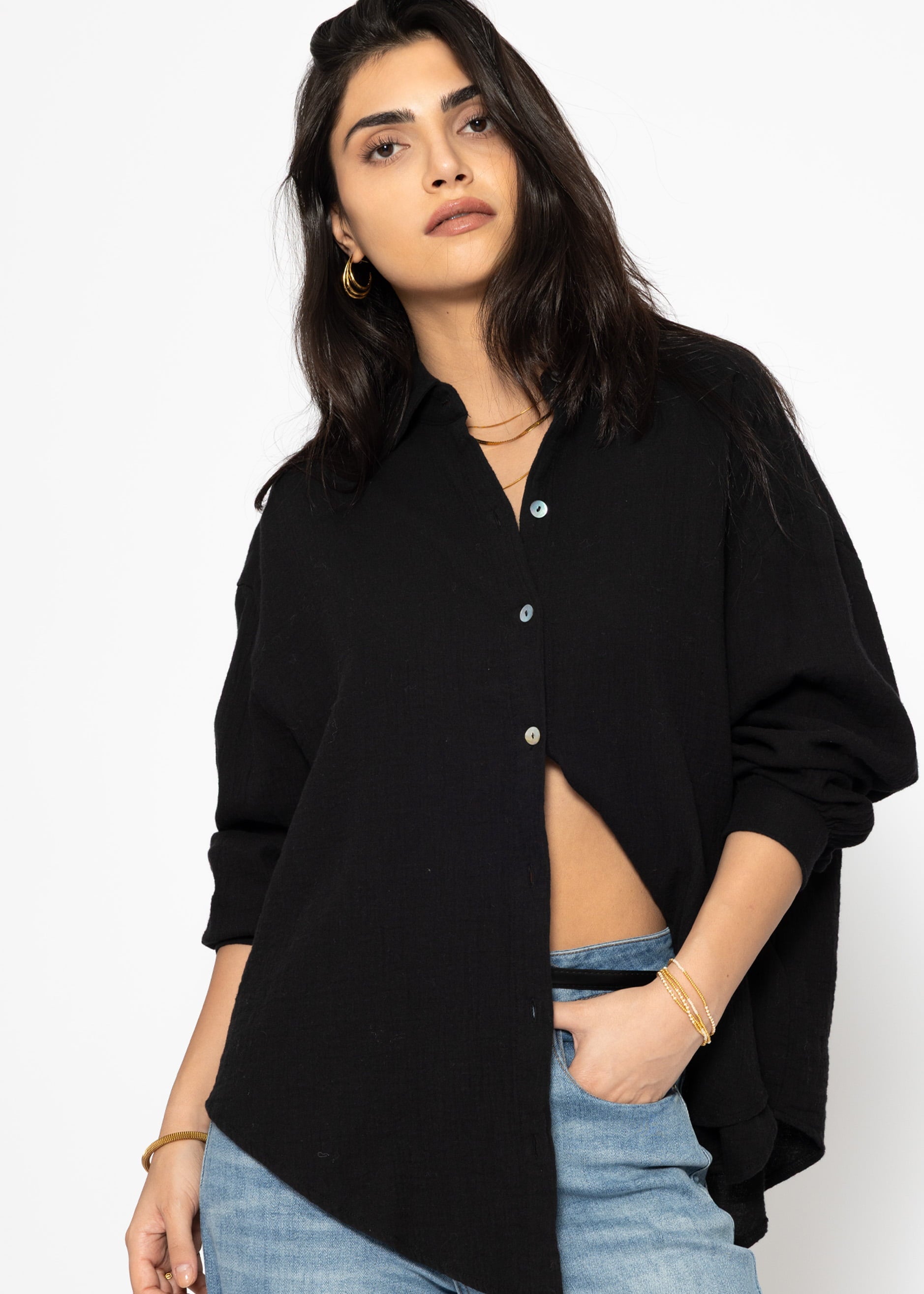 Musselin Bluse oversize, kurz, schwarz – Bekleidung > Blusen > Musselin > Oversize | FormaLuxe