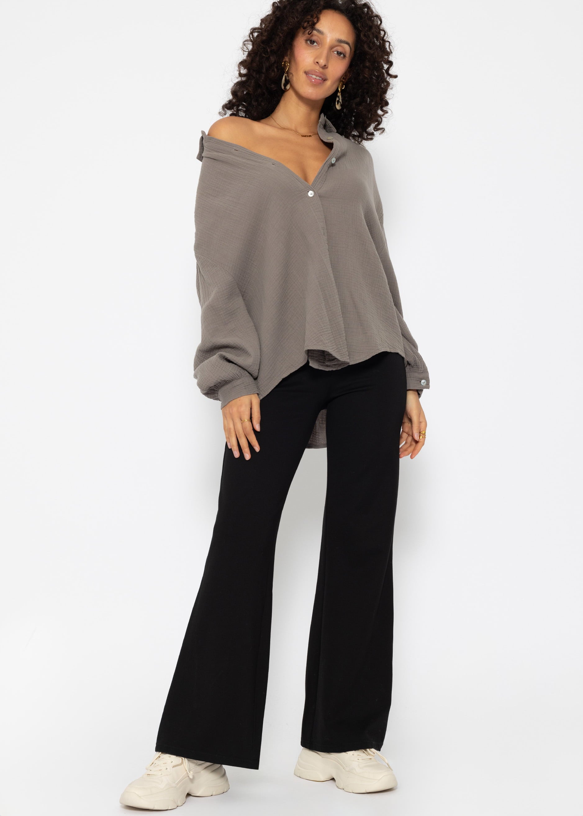 Musselin Bluse oversize, kurz, taupe – Bekleidung > Blusen > Musselin > Oversize | FormaLuxe