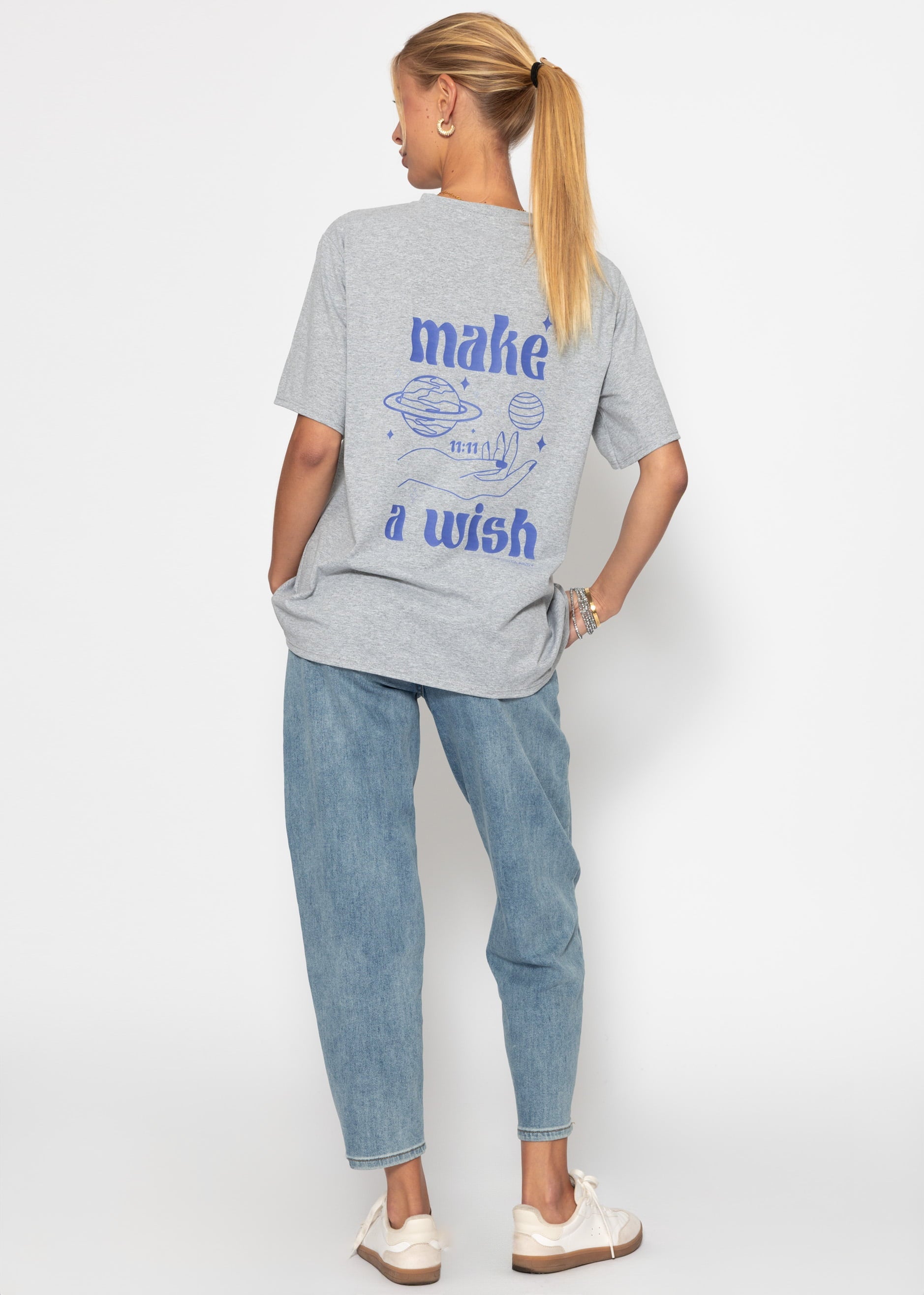 Oversize T-Shirt mit Print - grau – Bekleidung > T-Shirts | FormaLuxe