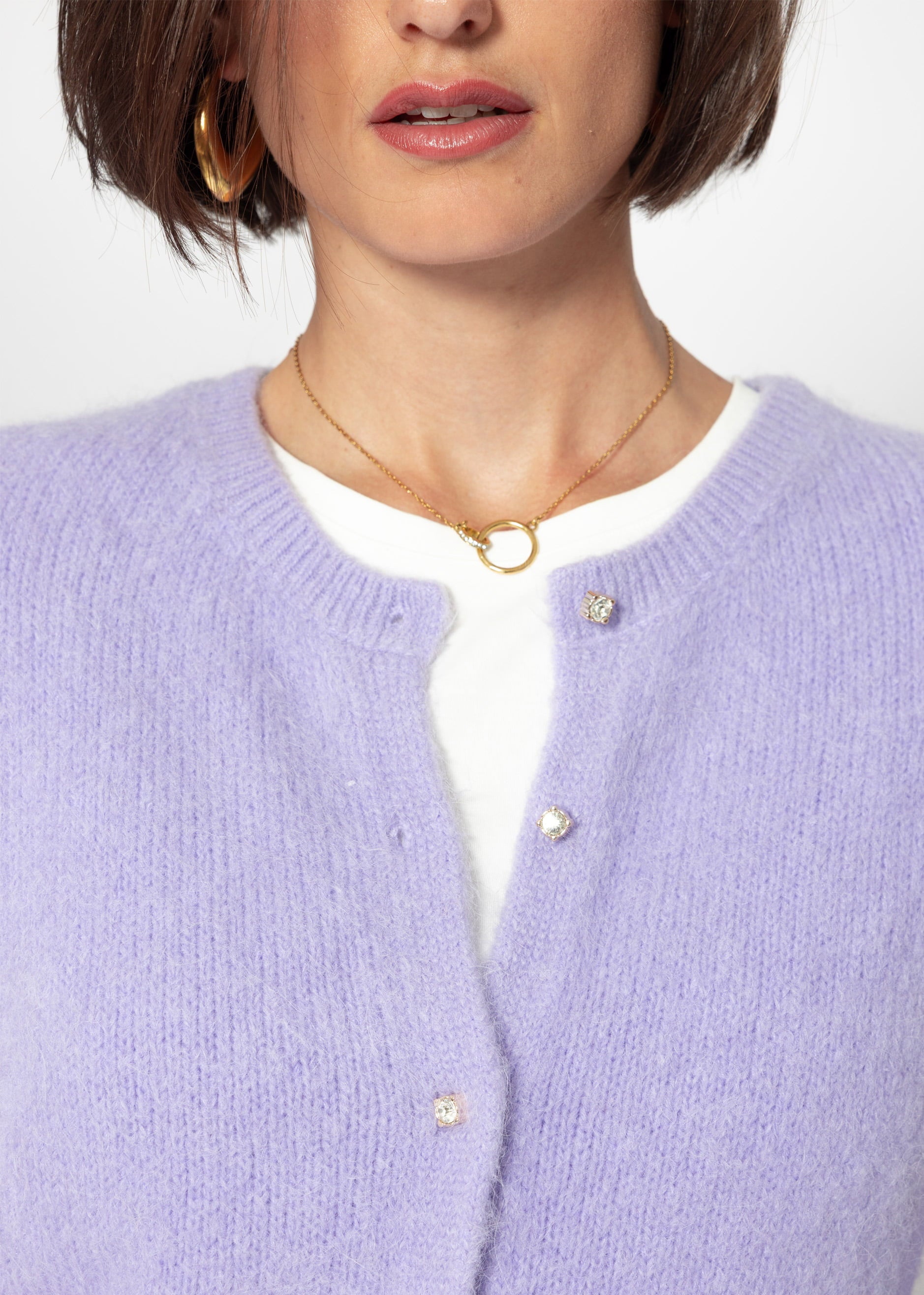 Weicher Strickcardigan mit Zierknöpfen - flieder – Bekleidung > Cardigans | FormaLuxe