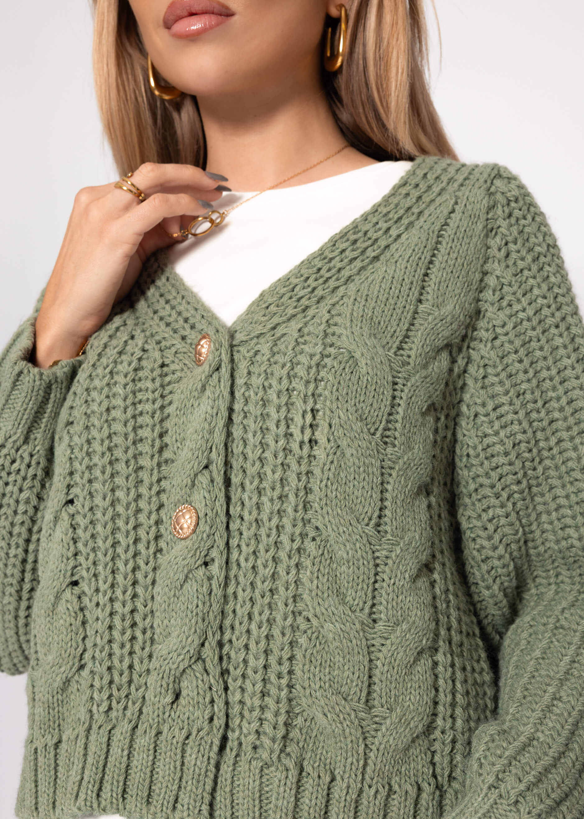 Zopfstrick-Cardigan mit Knopfleiste - salbeigrün – Bekleidung > Cardigans | FormaLuxe